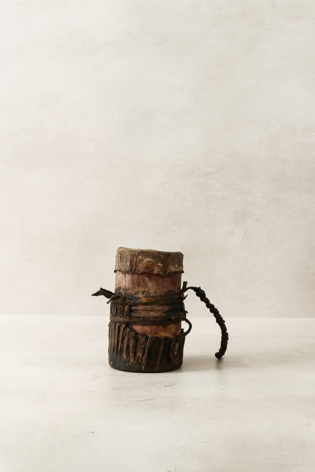 Turkana honey pot — detail of the goat-leather adornments