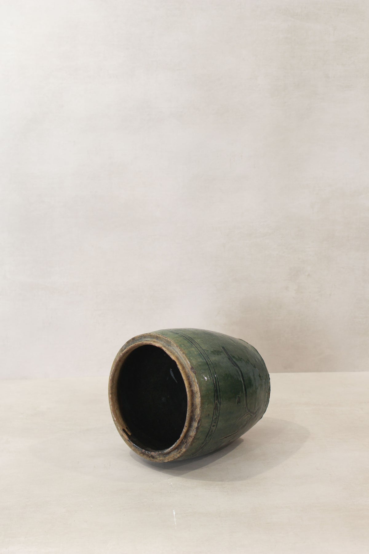 Vintage Emerald Green Pot - No 8