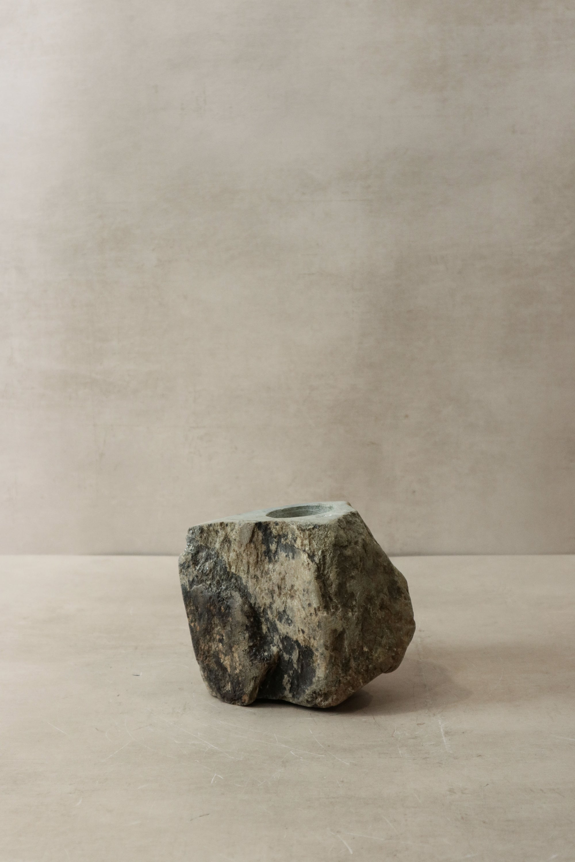 Natural Rough Edge Stone Candle holder - 98.1