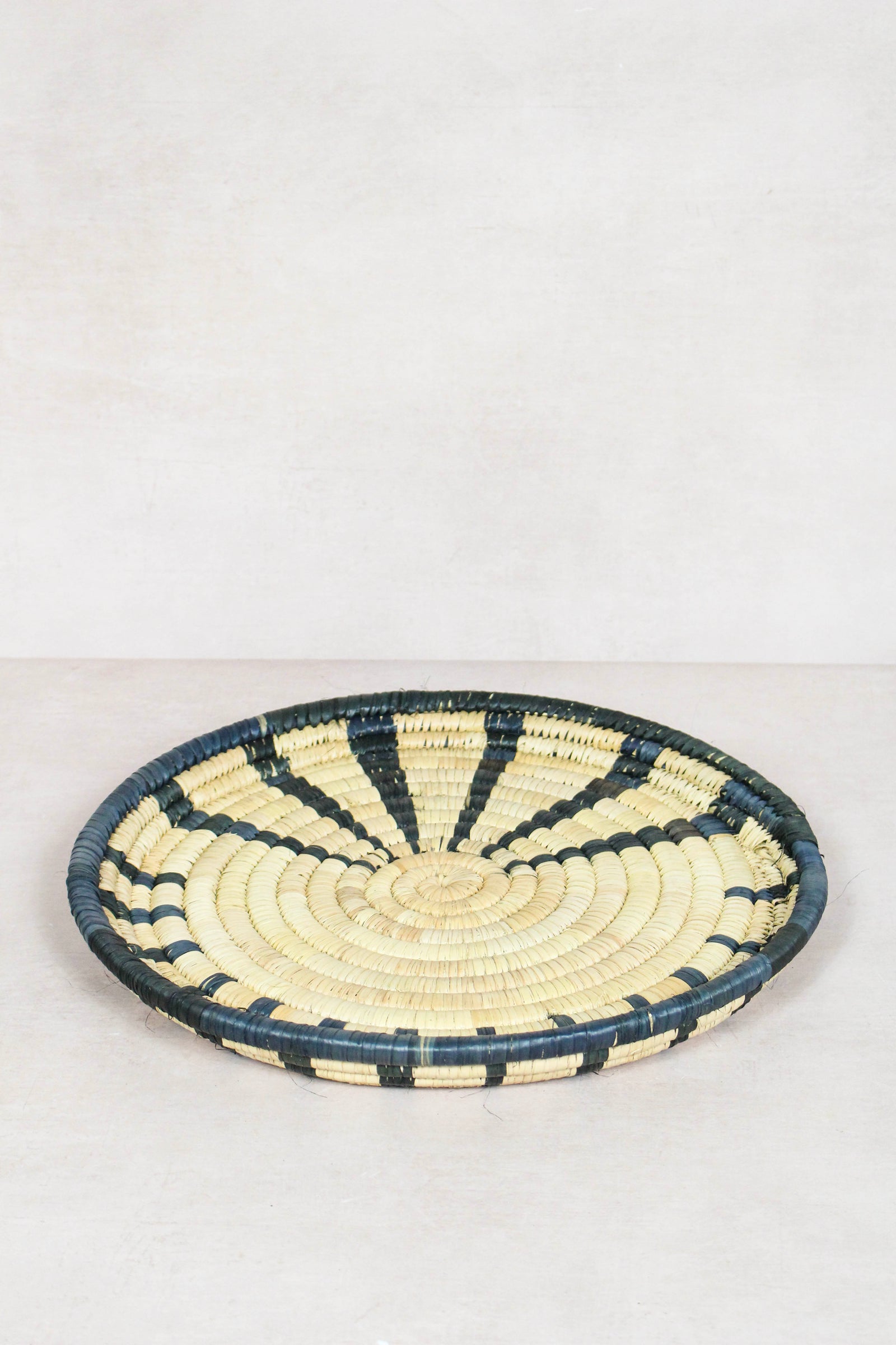 Malawi Wall Basket 40cm 40.6