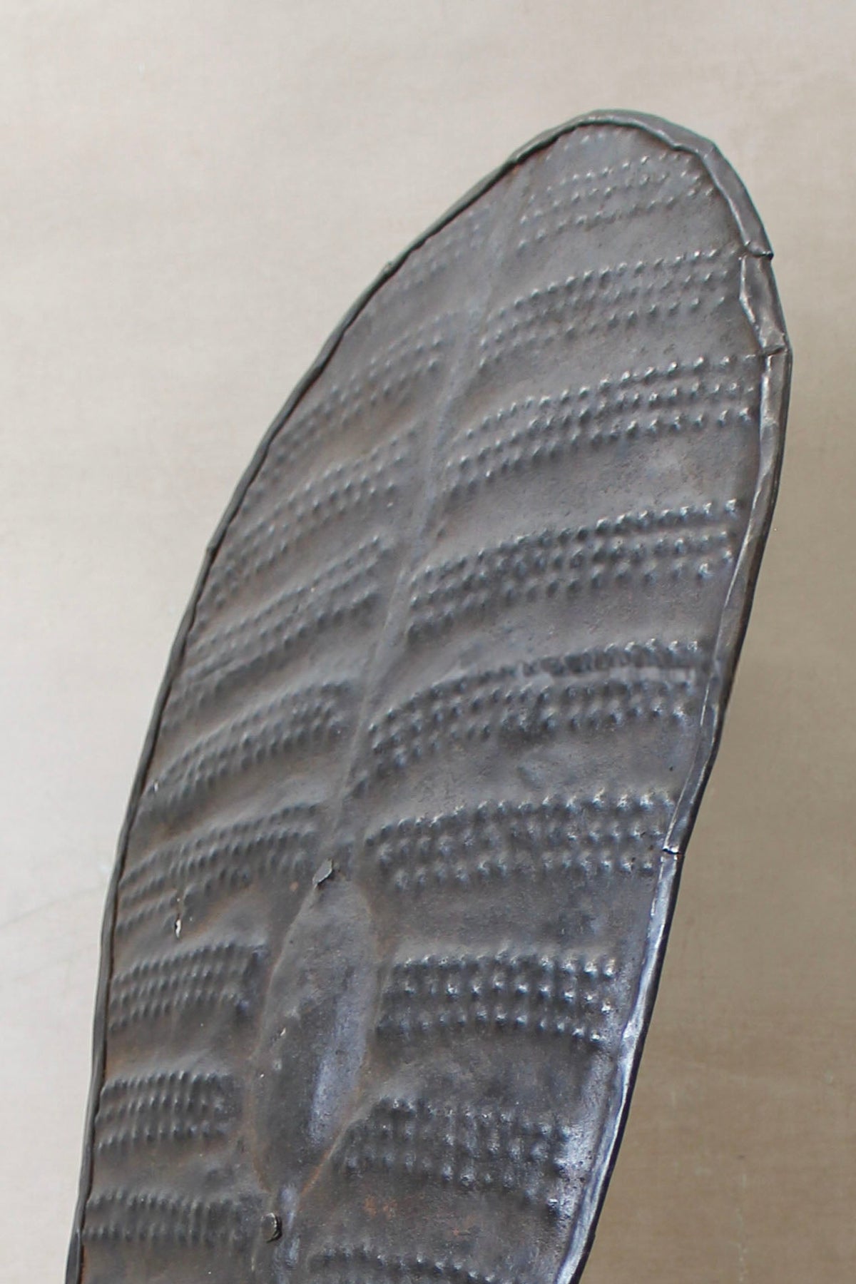 Vintage Sudanese Dinka Shield - 44.1