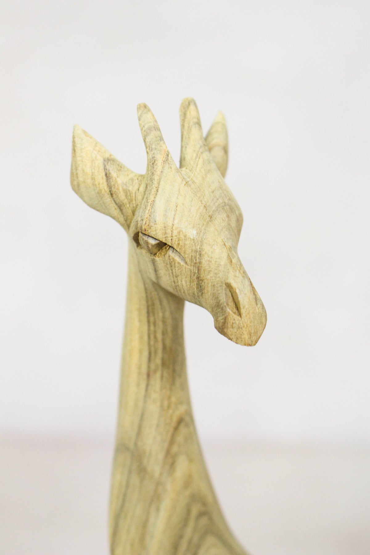 Swazi Giraffe sculptures - wood - 64.2