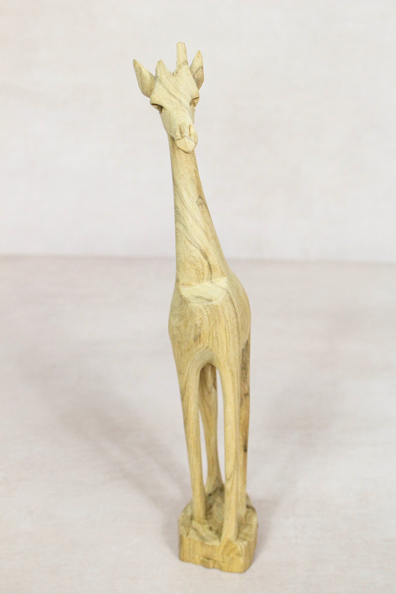 Swazi Giraffe sculptures - wood - 64.5
