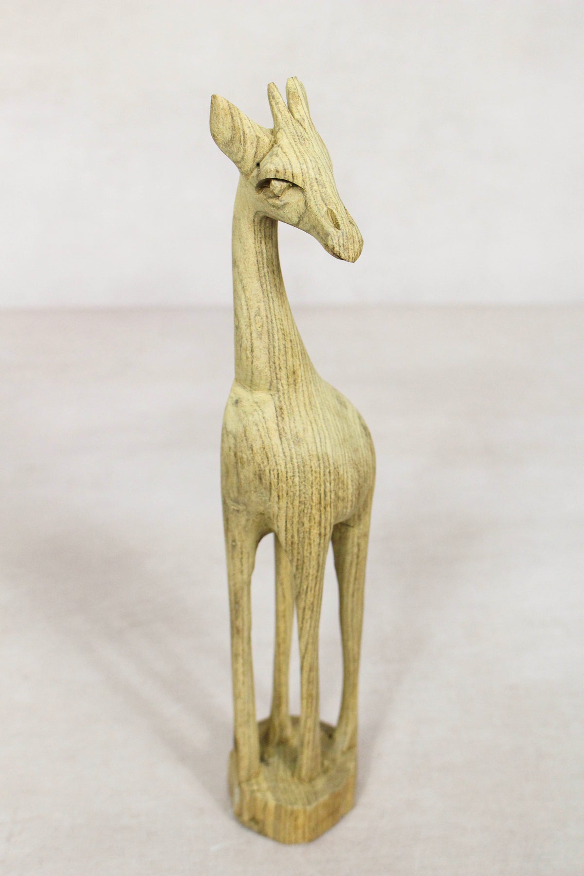 Swazi Giraffe sculptures - wood - 64.8