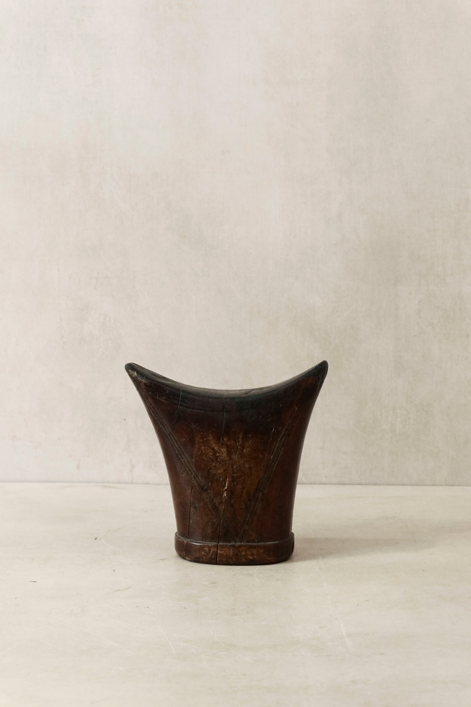 Vintage hand-carved Ethiopian wooden headrest in dark wood, sculptural African artefact (146.1)