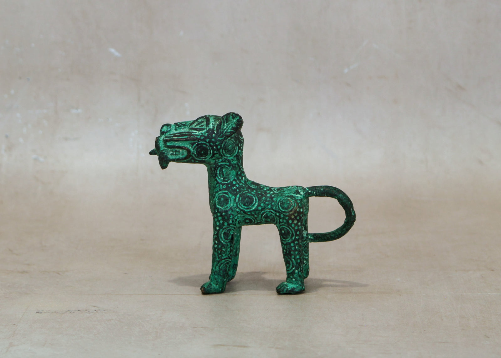 Benin Leopard sculpture - Bronze 1.3