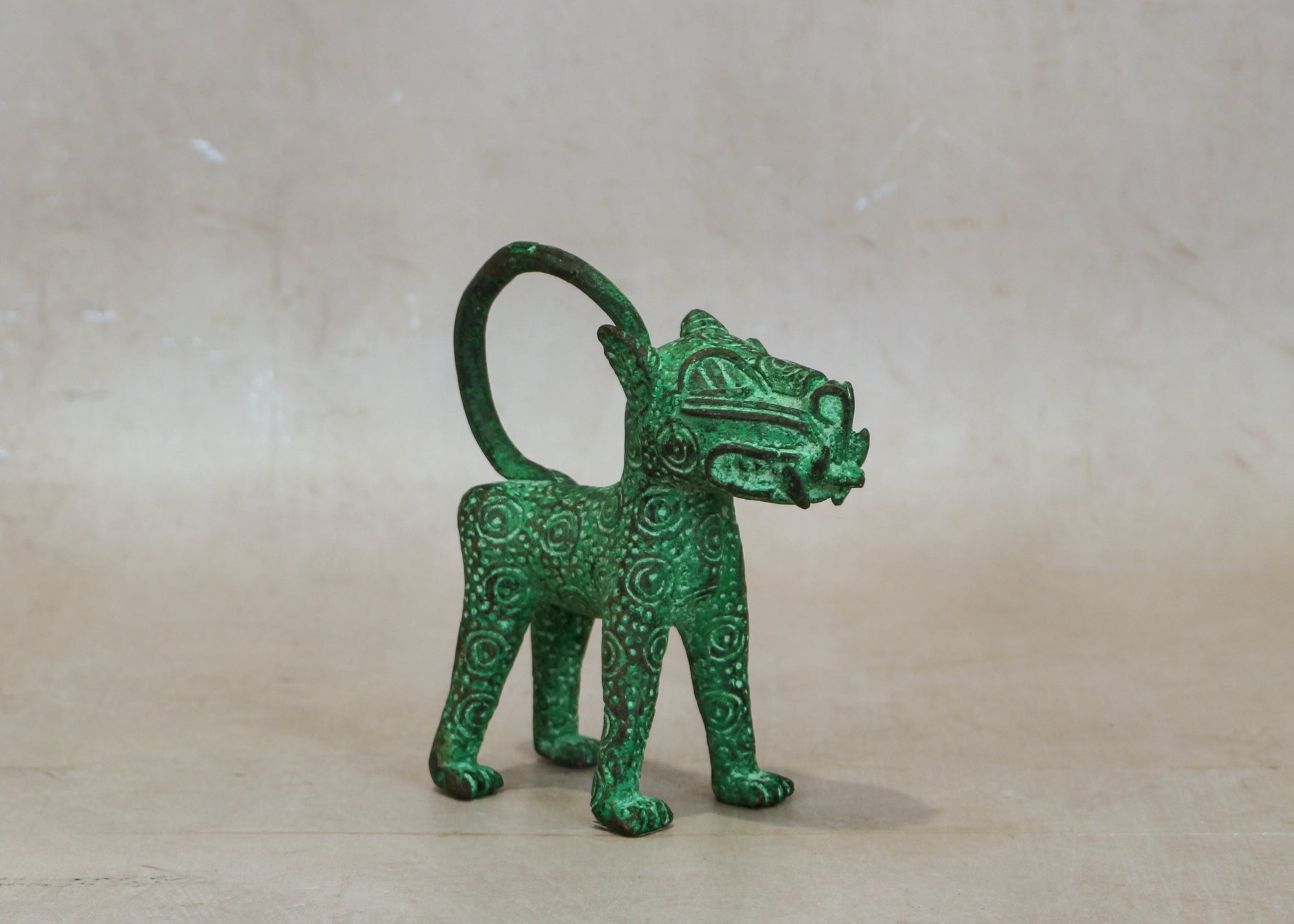 Benin Leopard sculpture - Bronze 1.4