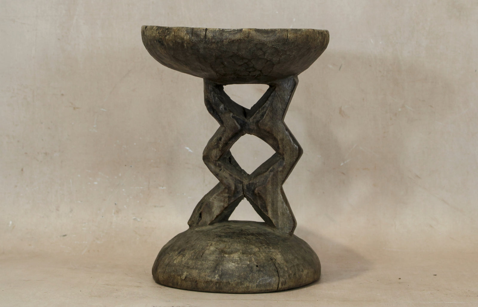 Tonga Stool - 20.1