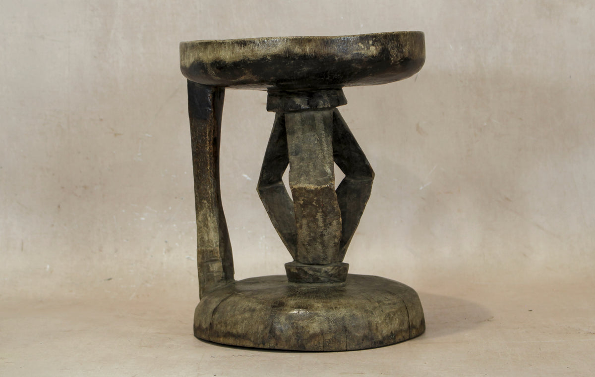 Tonga Stool - 20.2