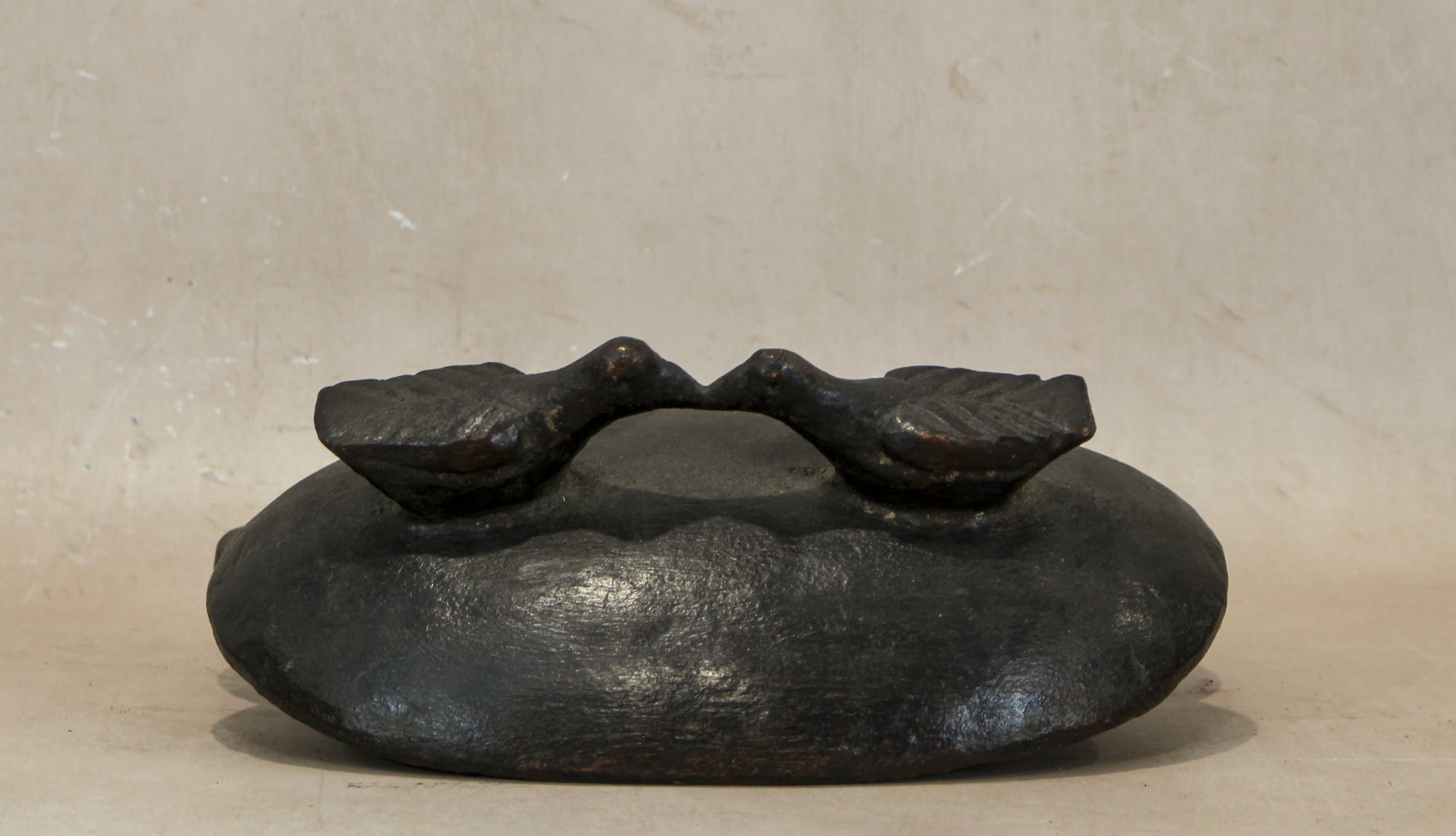 Lozi Bowl - Round Kissing Birds 21.8