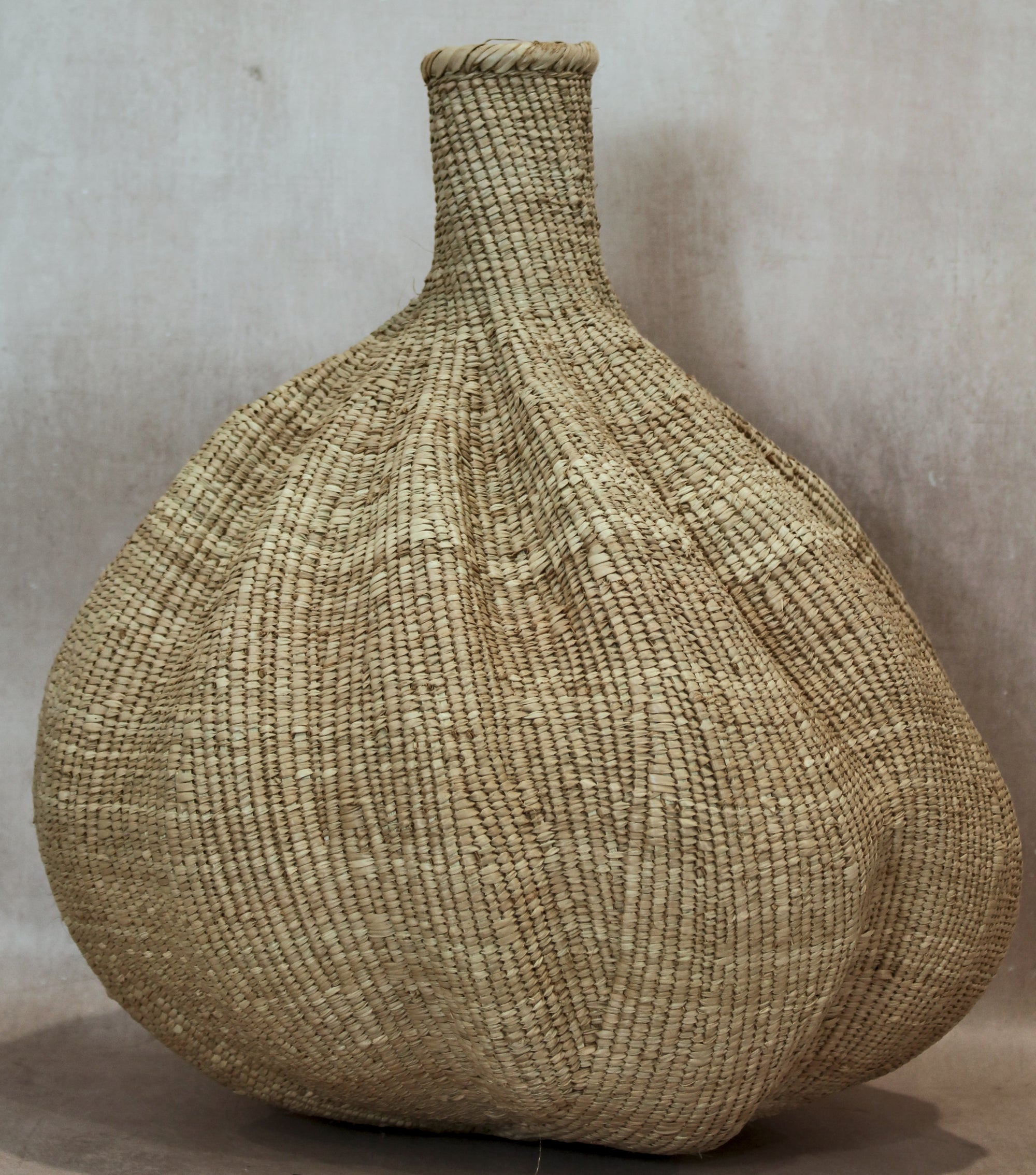 Garlic Gourd woven basket - Zimbabwe - 126.1