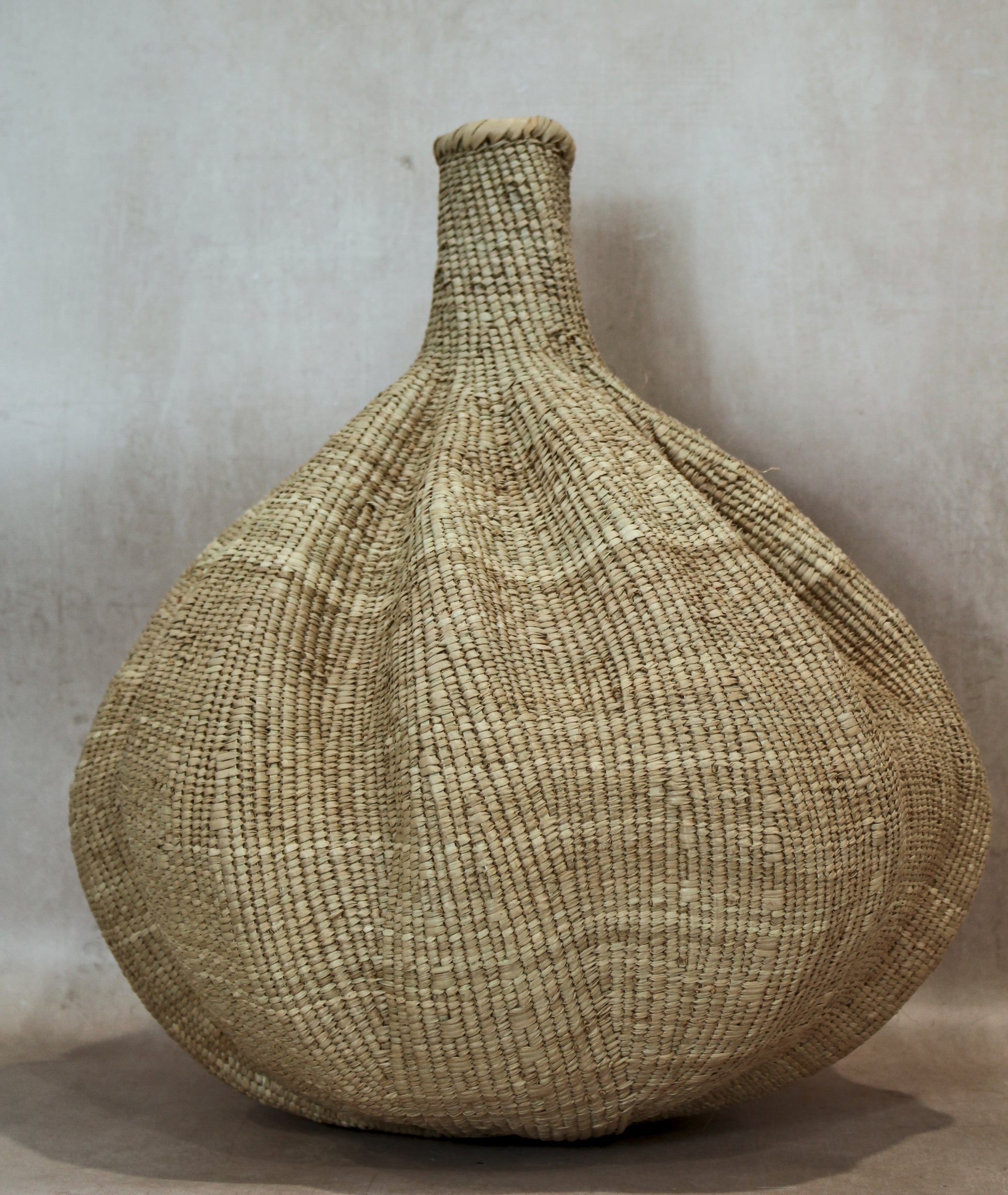 Garlic Gourd woven basket - Zimbabwe - 126.1
