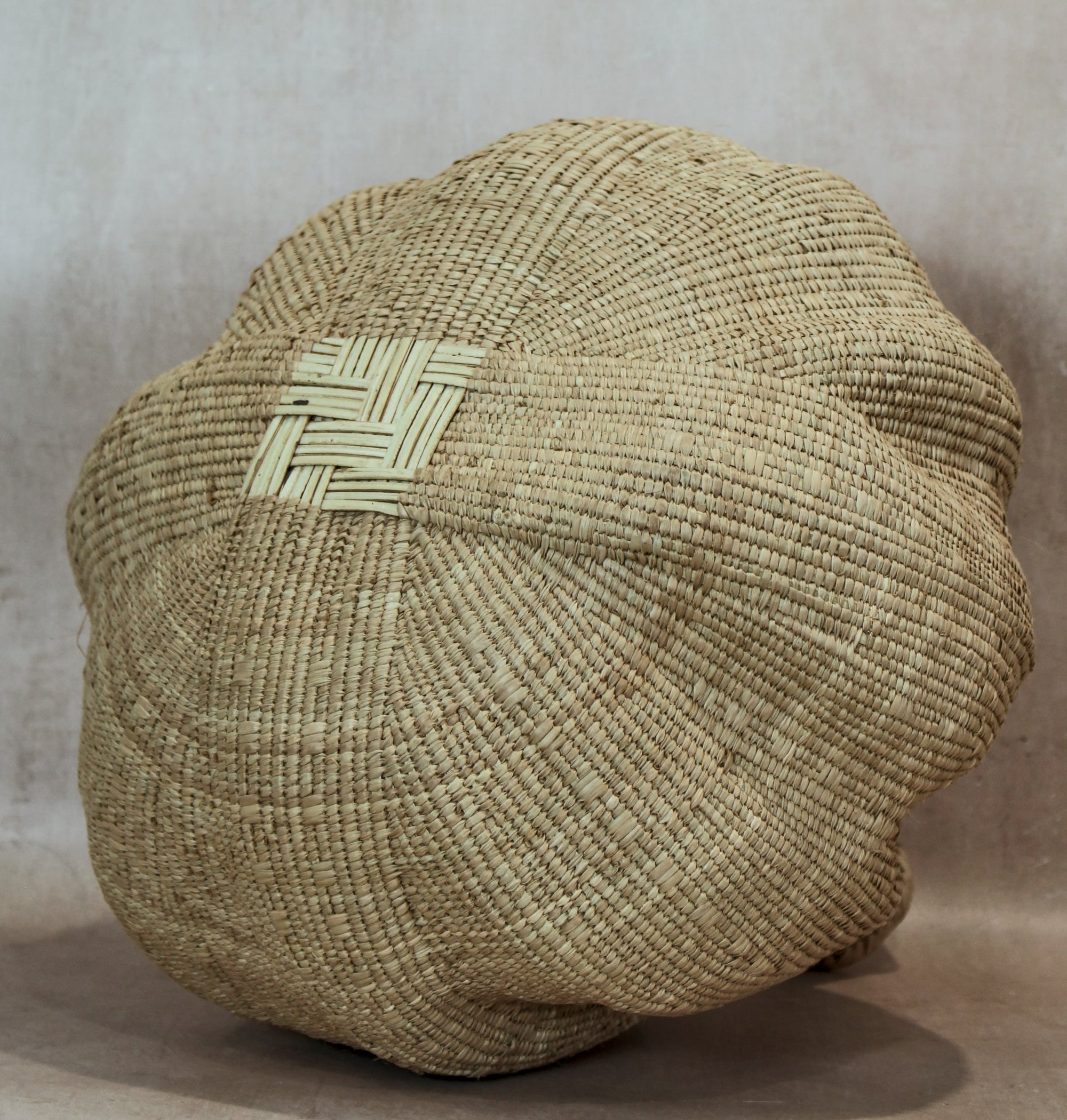 Garlic Gourd woven basket - Zimbabwe - 126.1