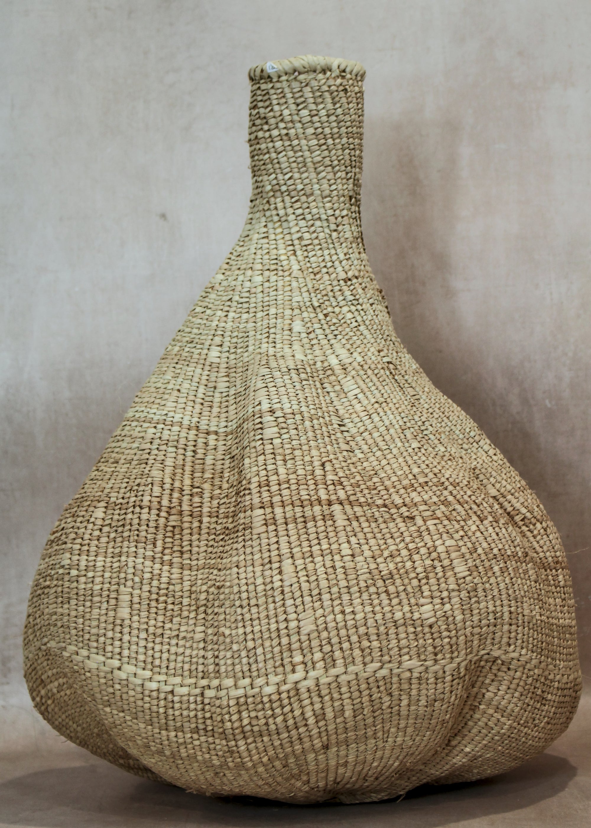 Garlic Gourd woven basket - Zimbabwe - 126.4