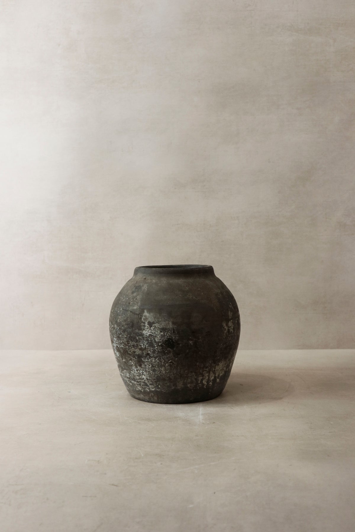 Vintage Dark Pot n° 2