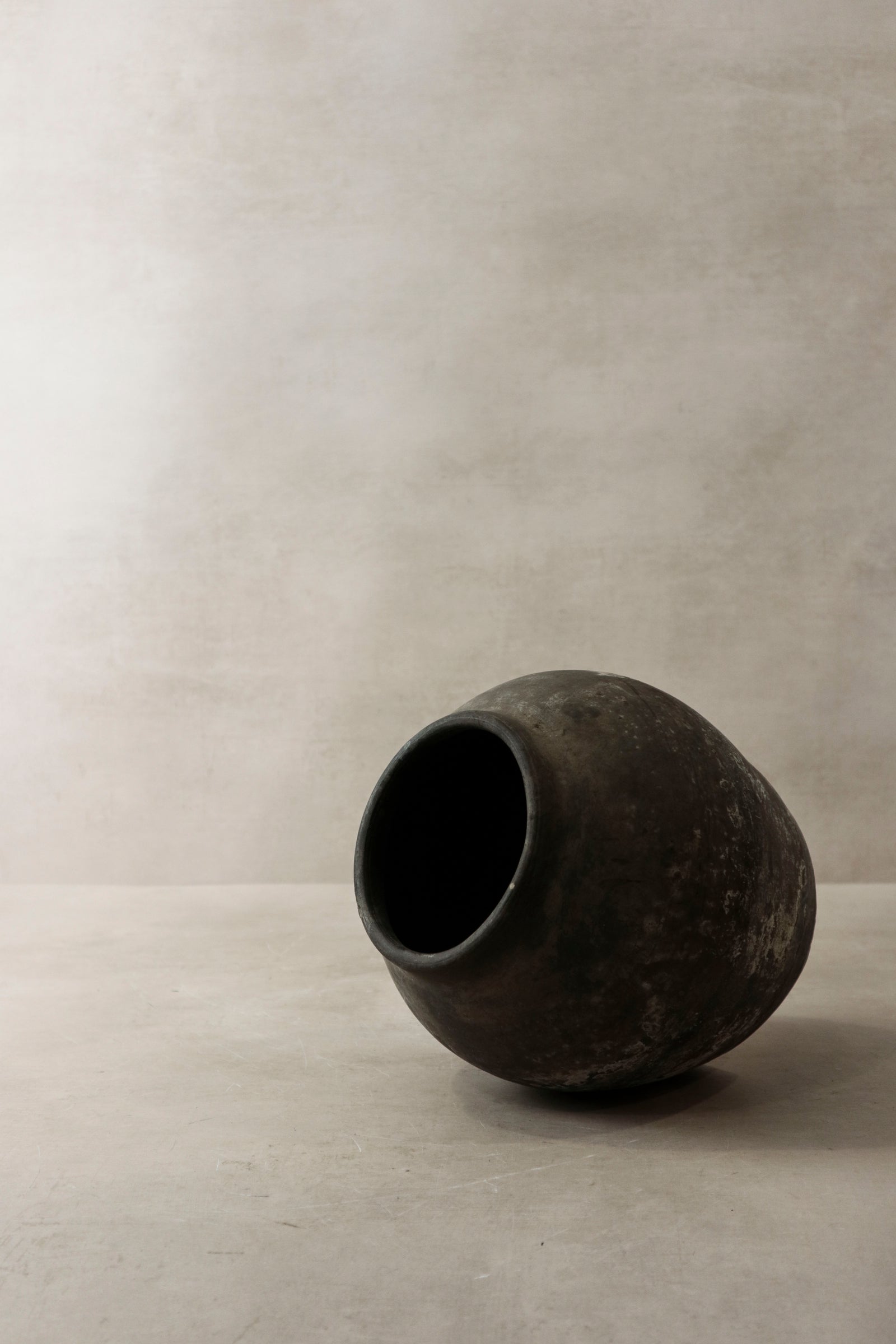 Vintage Dark Pot n° 2