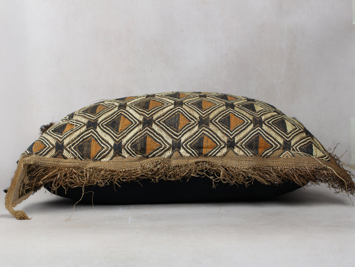 Vintage Showa Cloth Cushion - 25.2