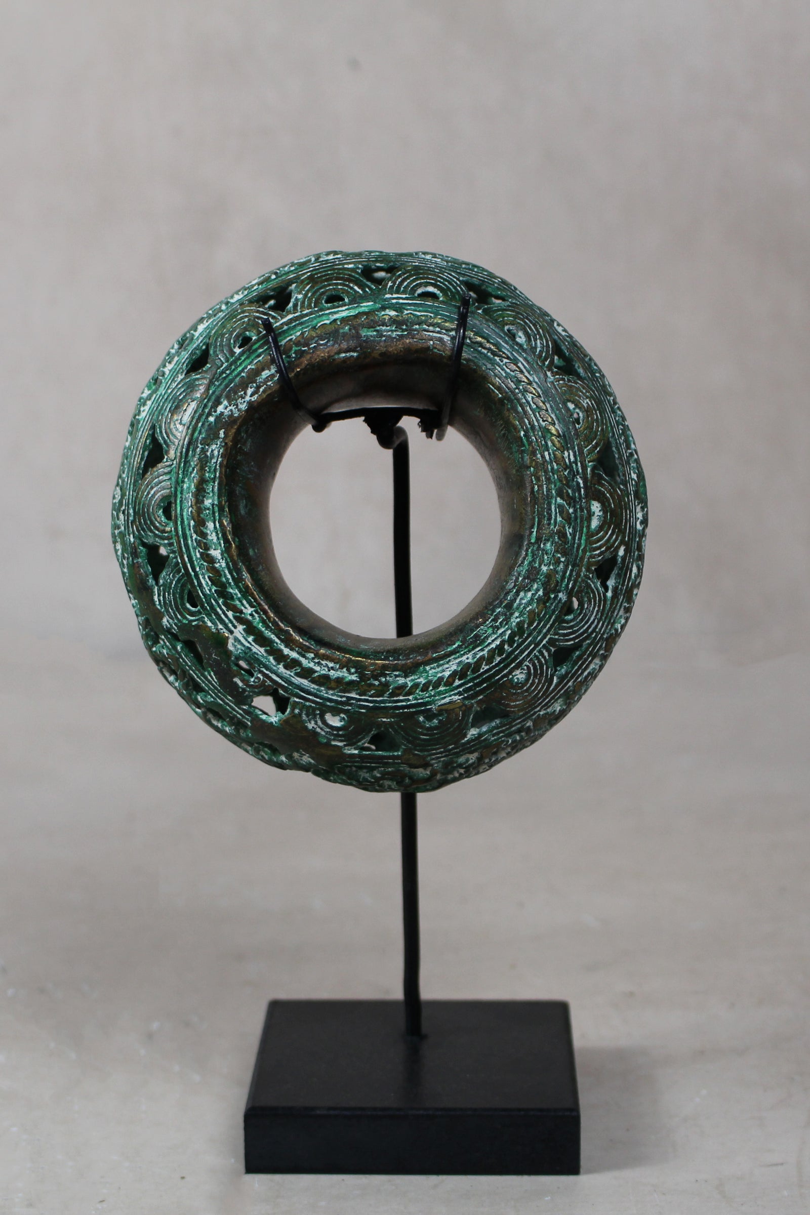Benin Bronze Bangle - 207.2