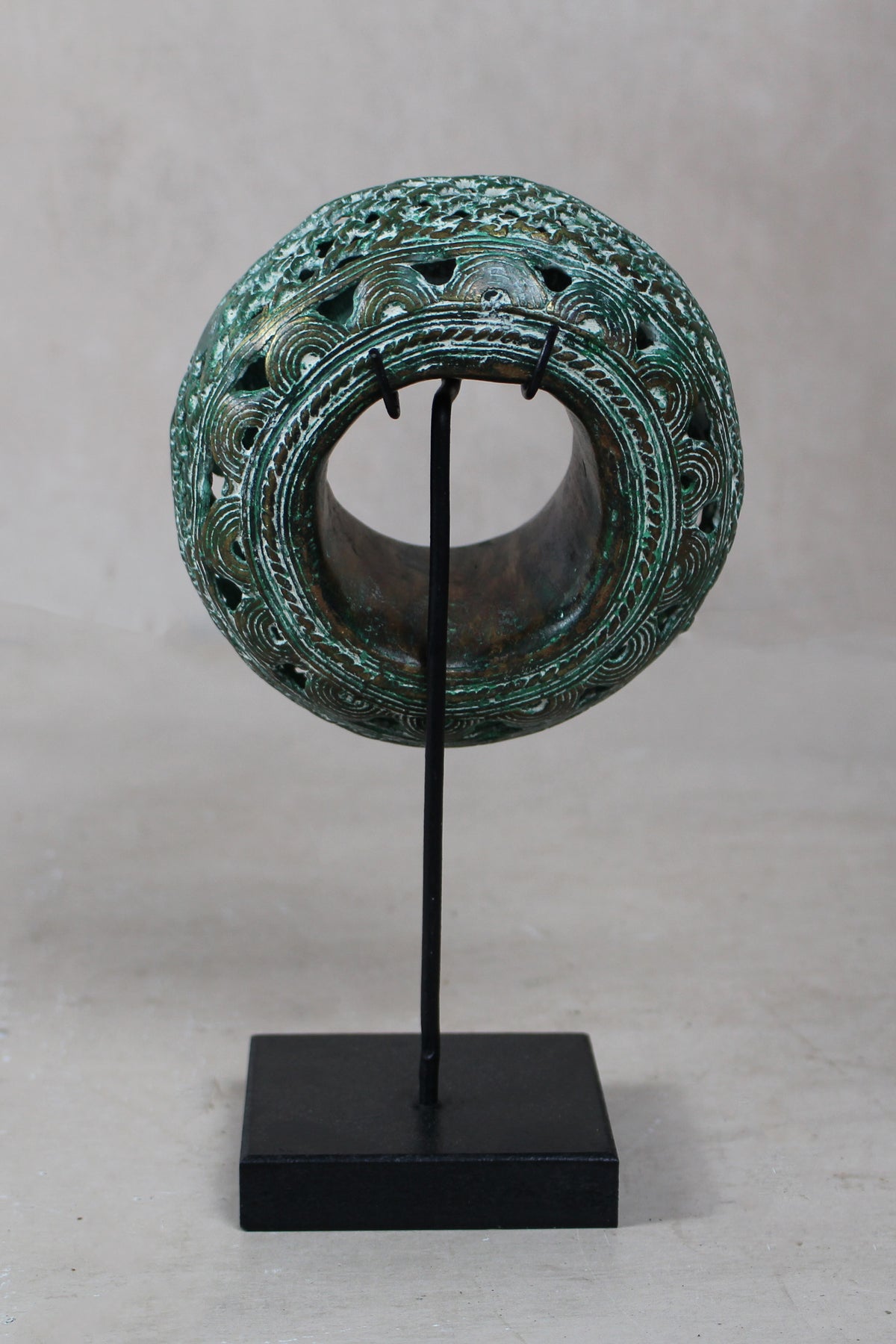 Benin Bronze Bangle - 207.2