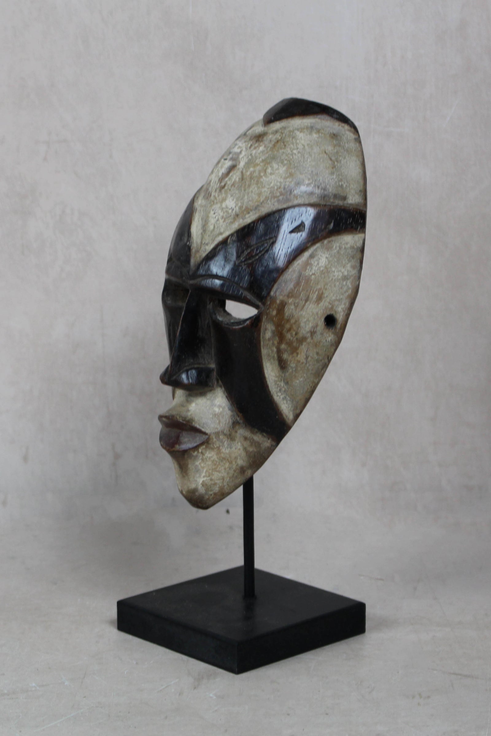 Hand carved Igbo African mask small - 206.1