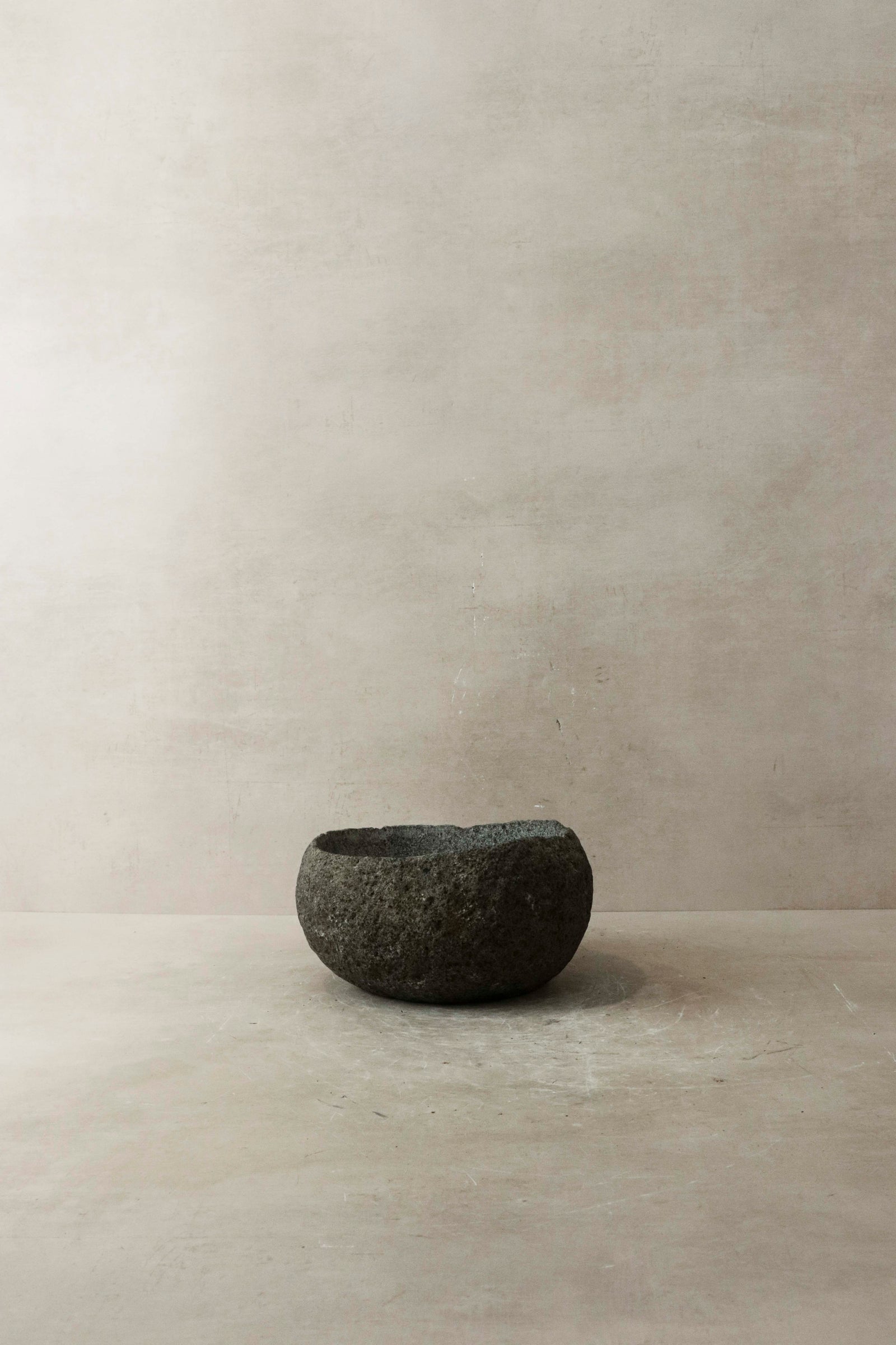 Indo Stone Planter Pot No3