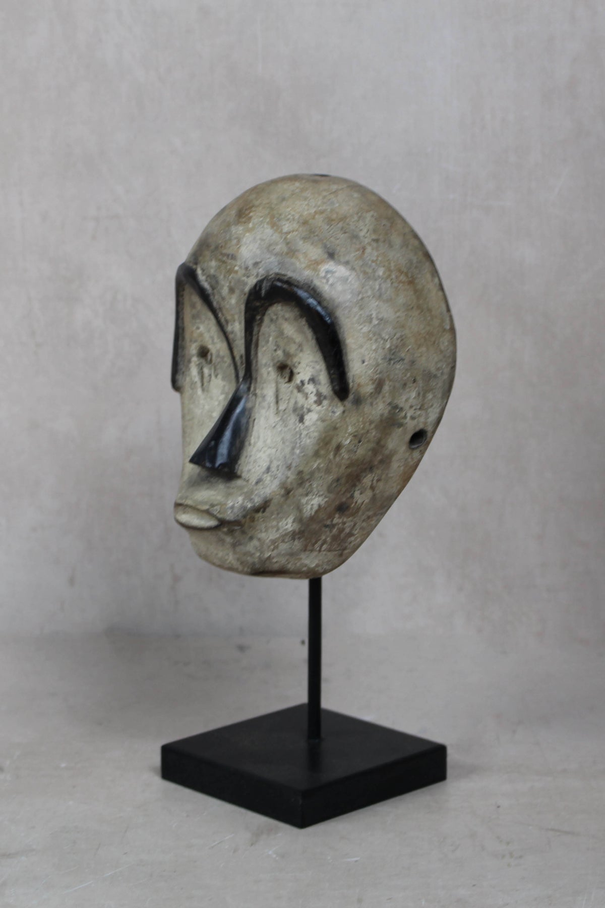 Hand Carved Fang African mask small - 204.1