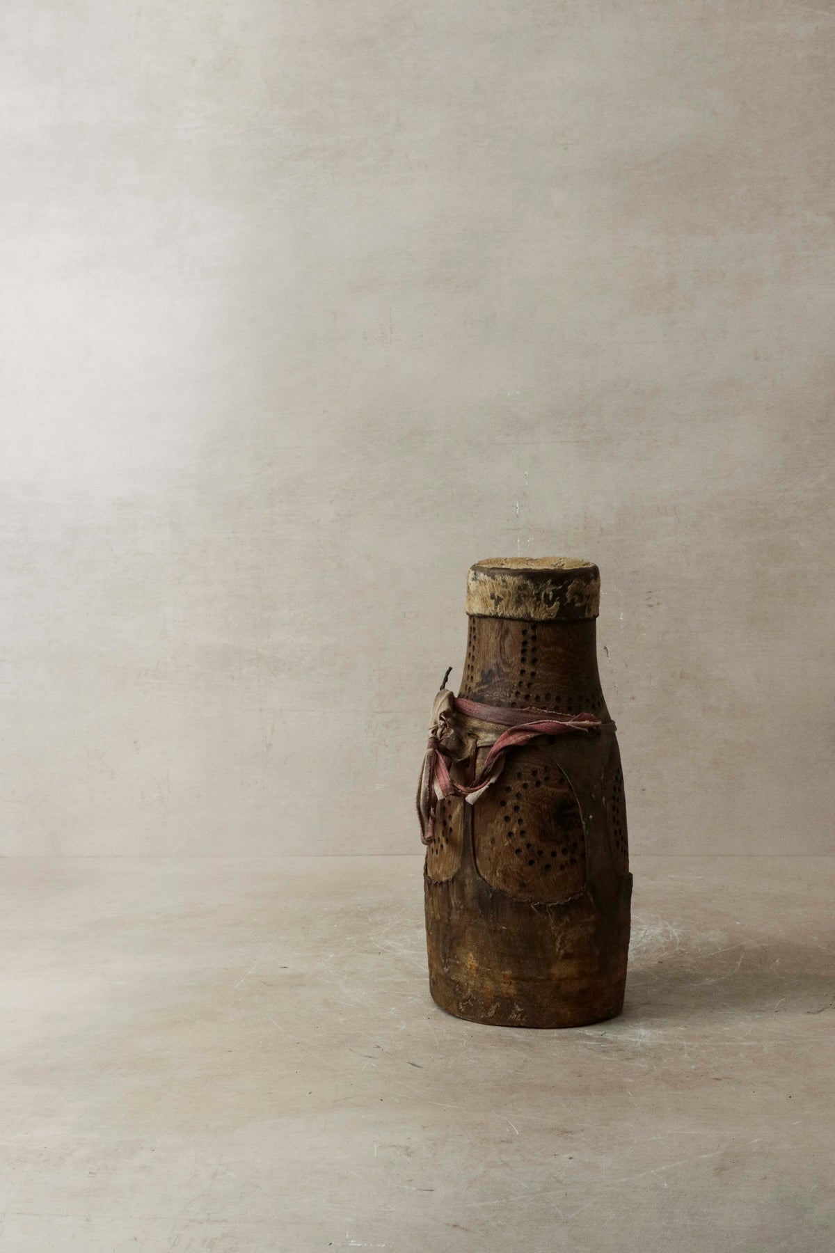 Turkana honey container — another view