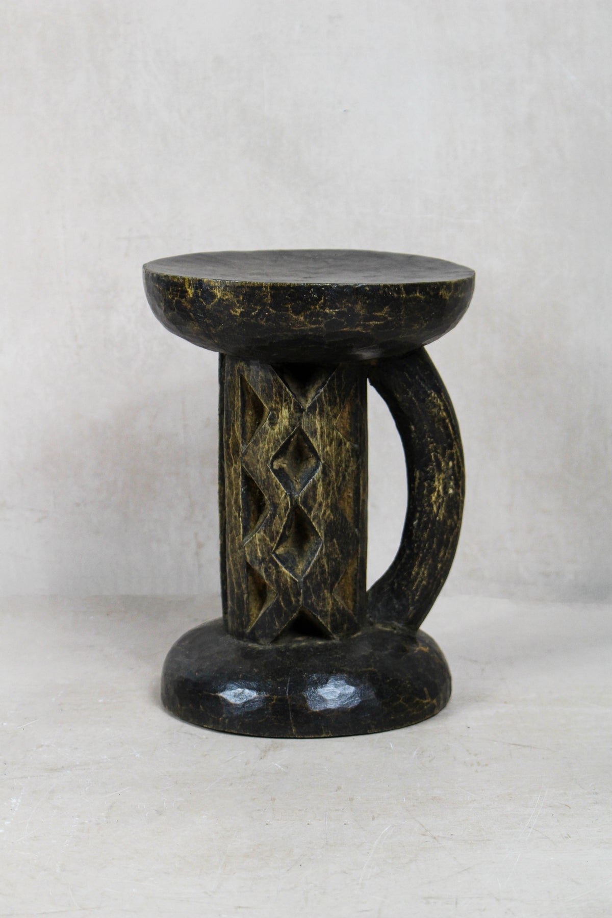 Tonga Stool - 172.18