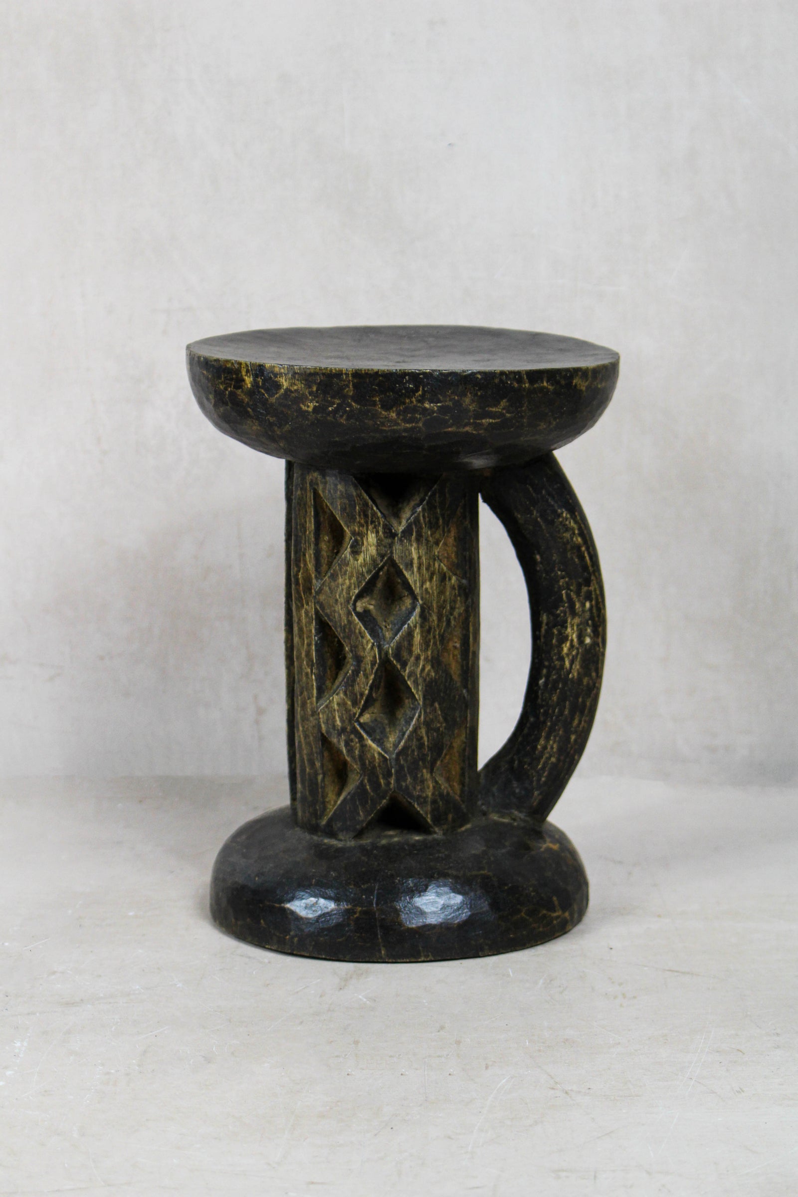 Tonga Stool - 172.18