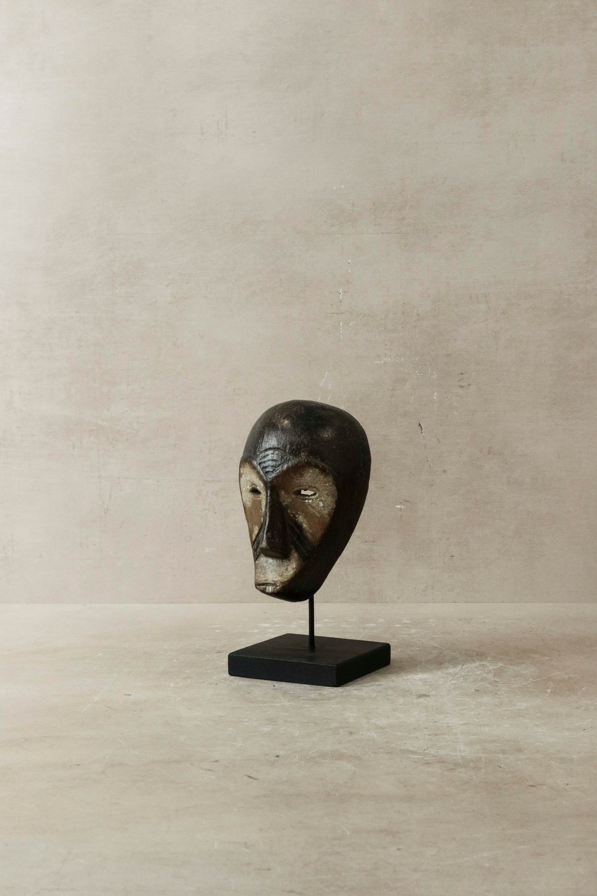 Hand carved African mask small - 60.93