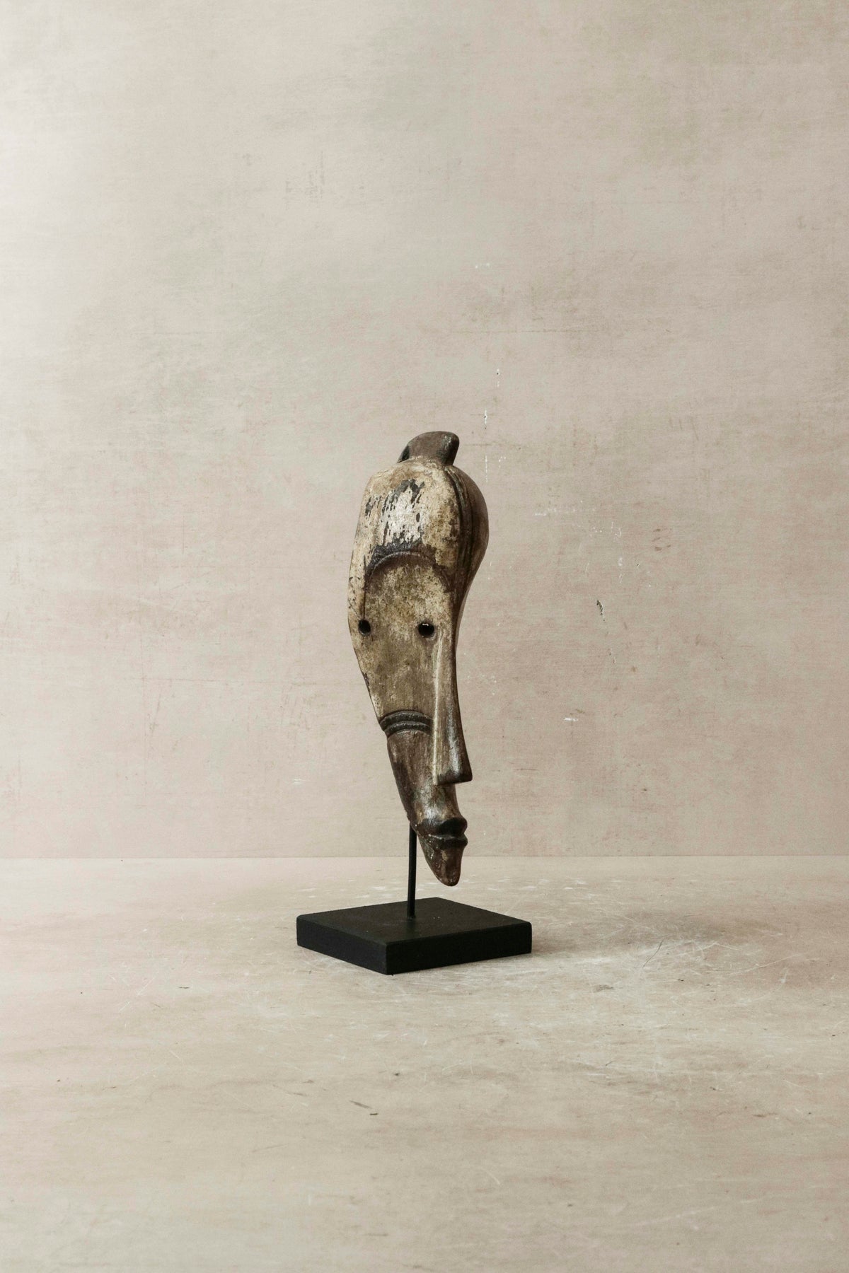 Hand carved African mask small - 60.23