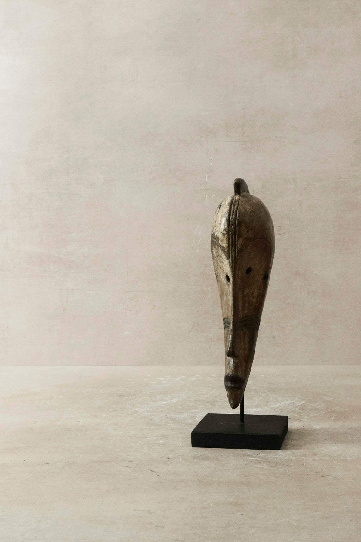 Hand carved African mask small - 60.23