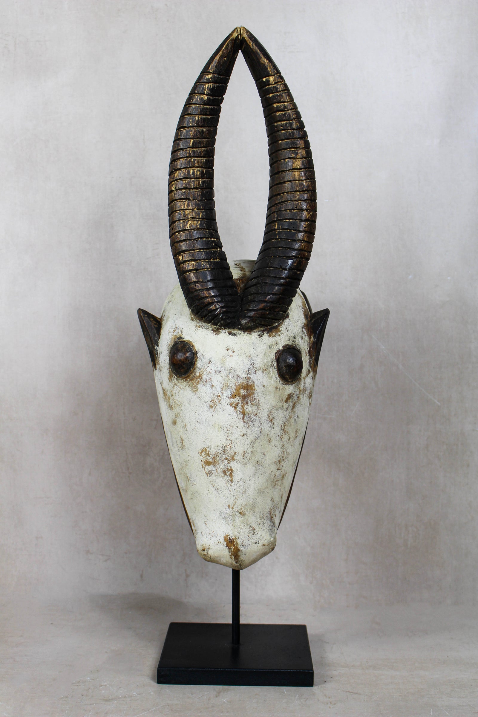 Kwele Ridged-Horn Antelope Mask – Gabon - 110.1
