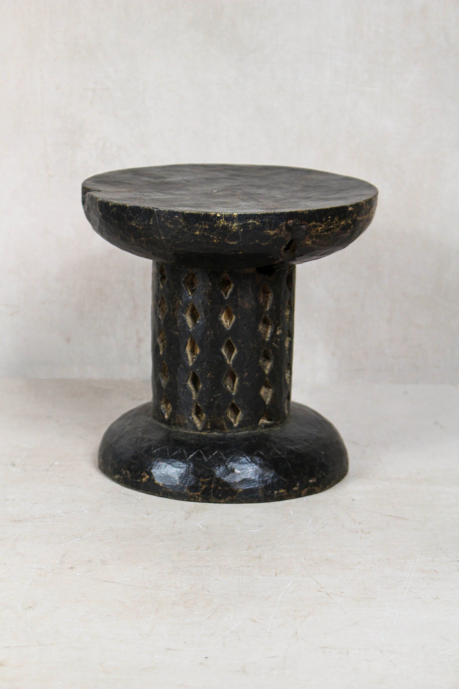 Tonga Stool - 173.19