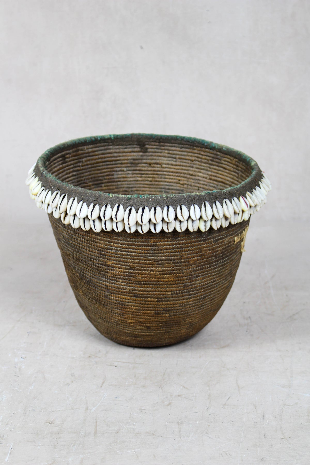 Vintage Tutsi Basket - Rwanda - with Cowrie shells - 106.10