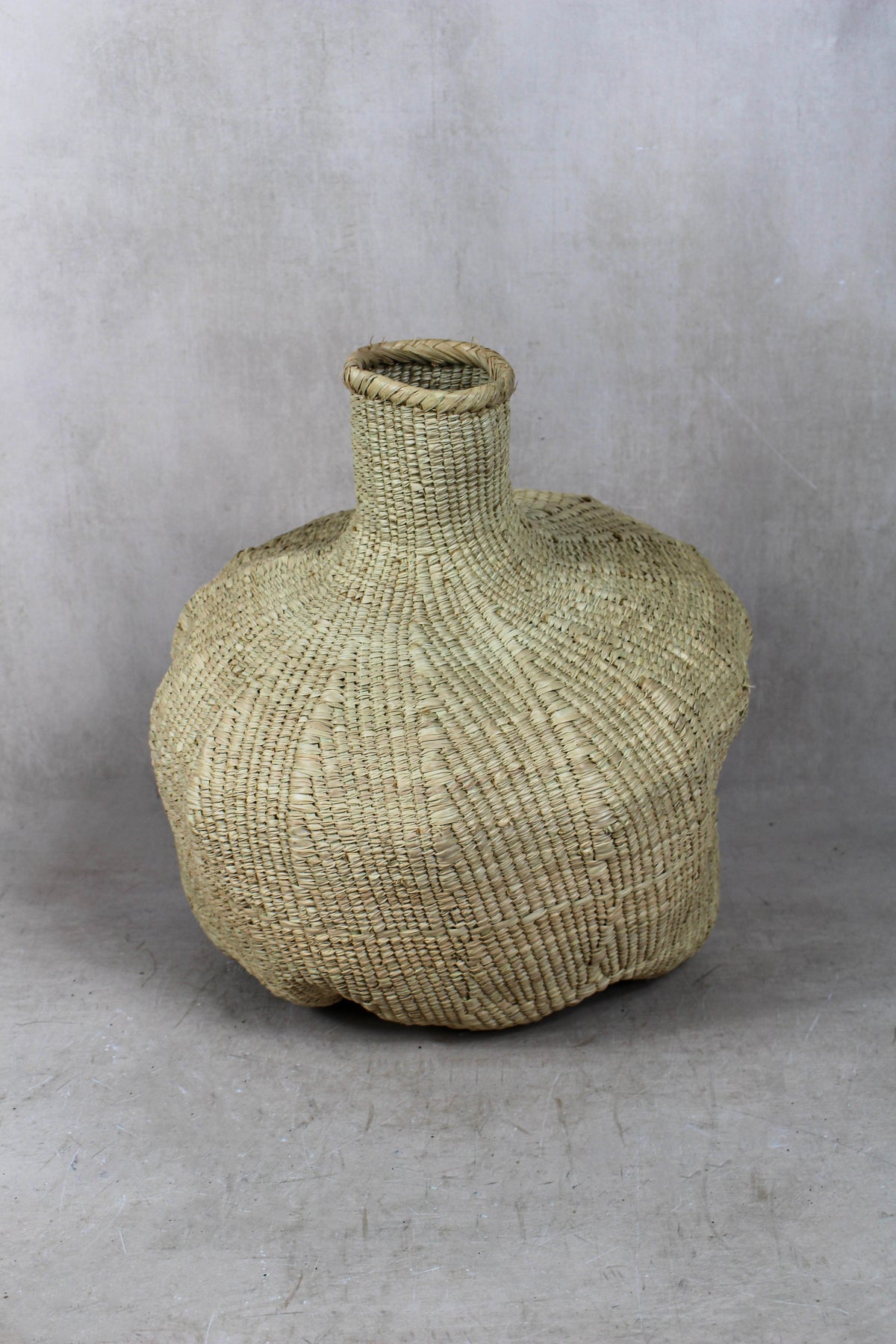 Garlic Gourd woven basket - Zimbabwe - 18.16