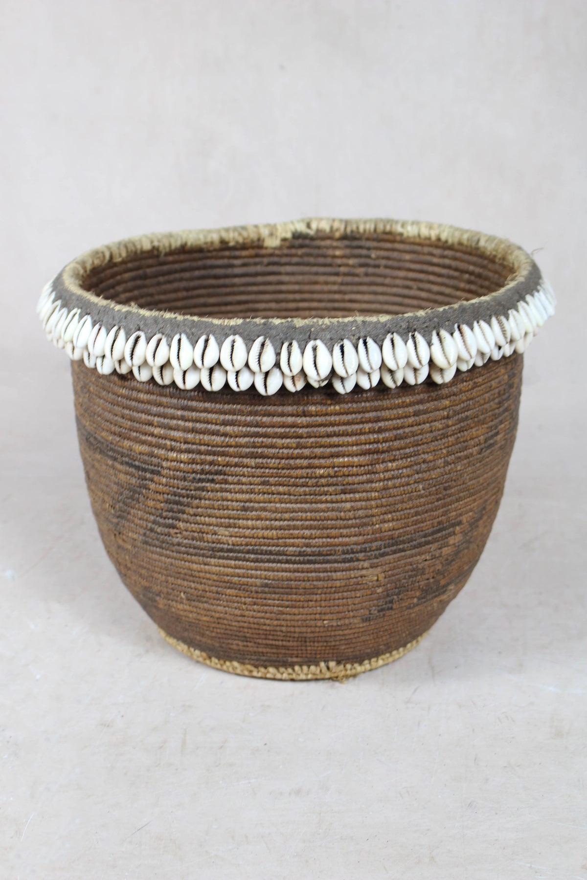 Vintage Tutsi Basket - Rwanda - with Cowrie shells - 106.13