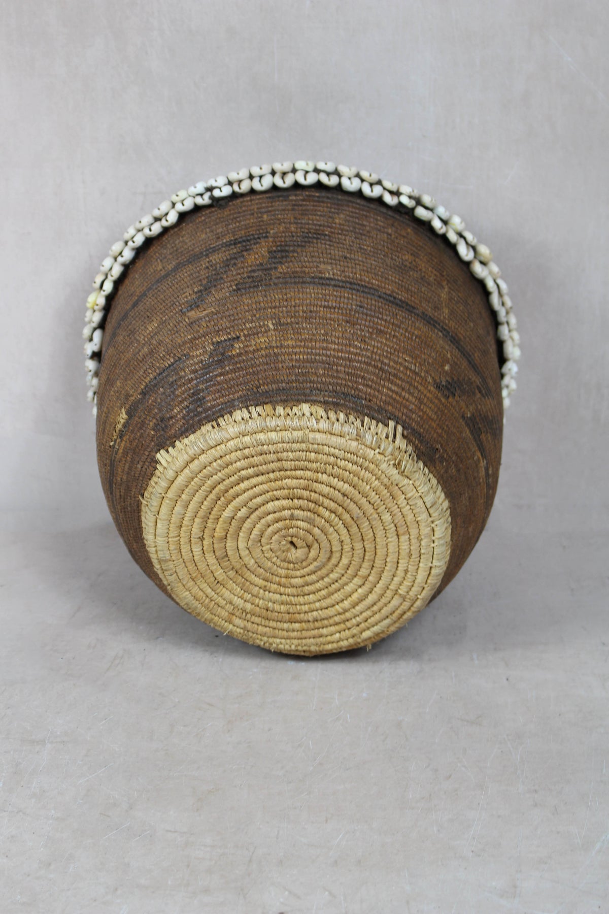 Vintage Tutsi Basket - Rwanda - with Cowrie shells - 106.13