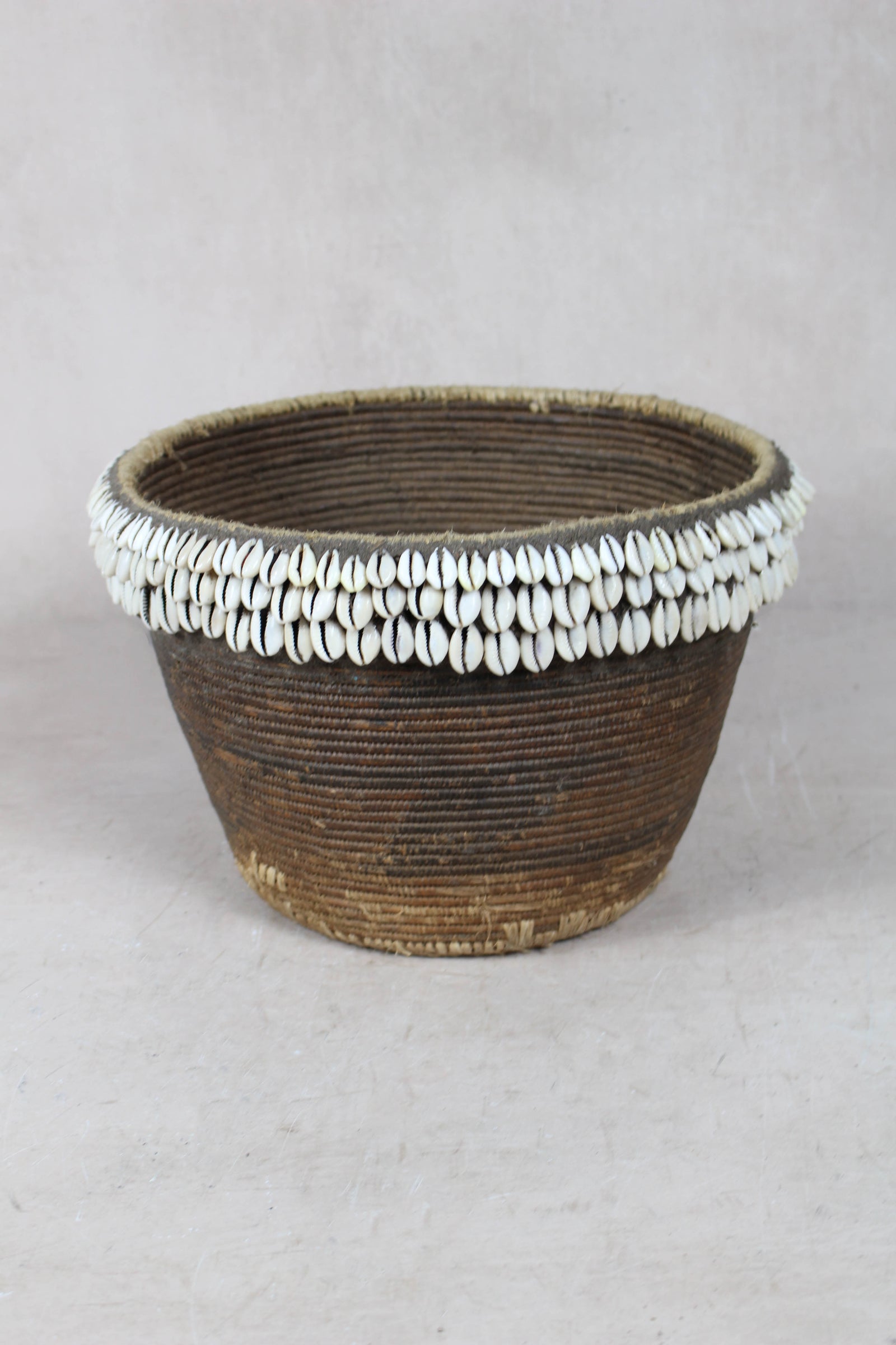 Vintage Tutsi Basket - Rwanda - with Cowrie shells - 106.15