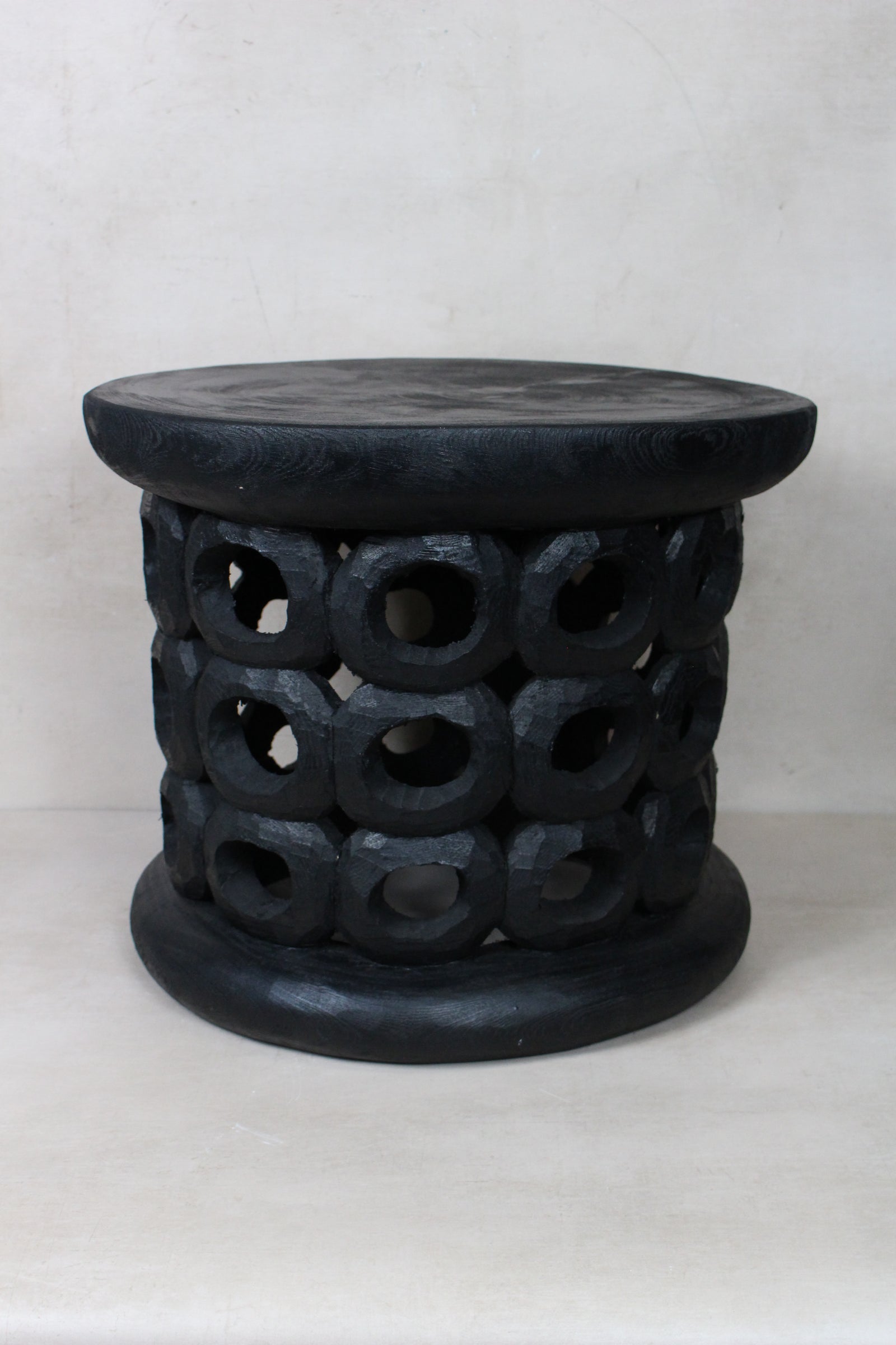 Donut Bamileke Table - Black - 137.1