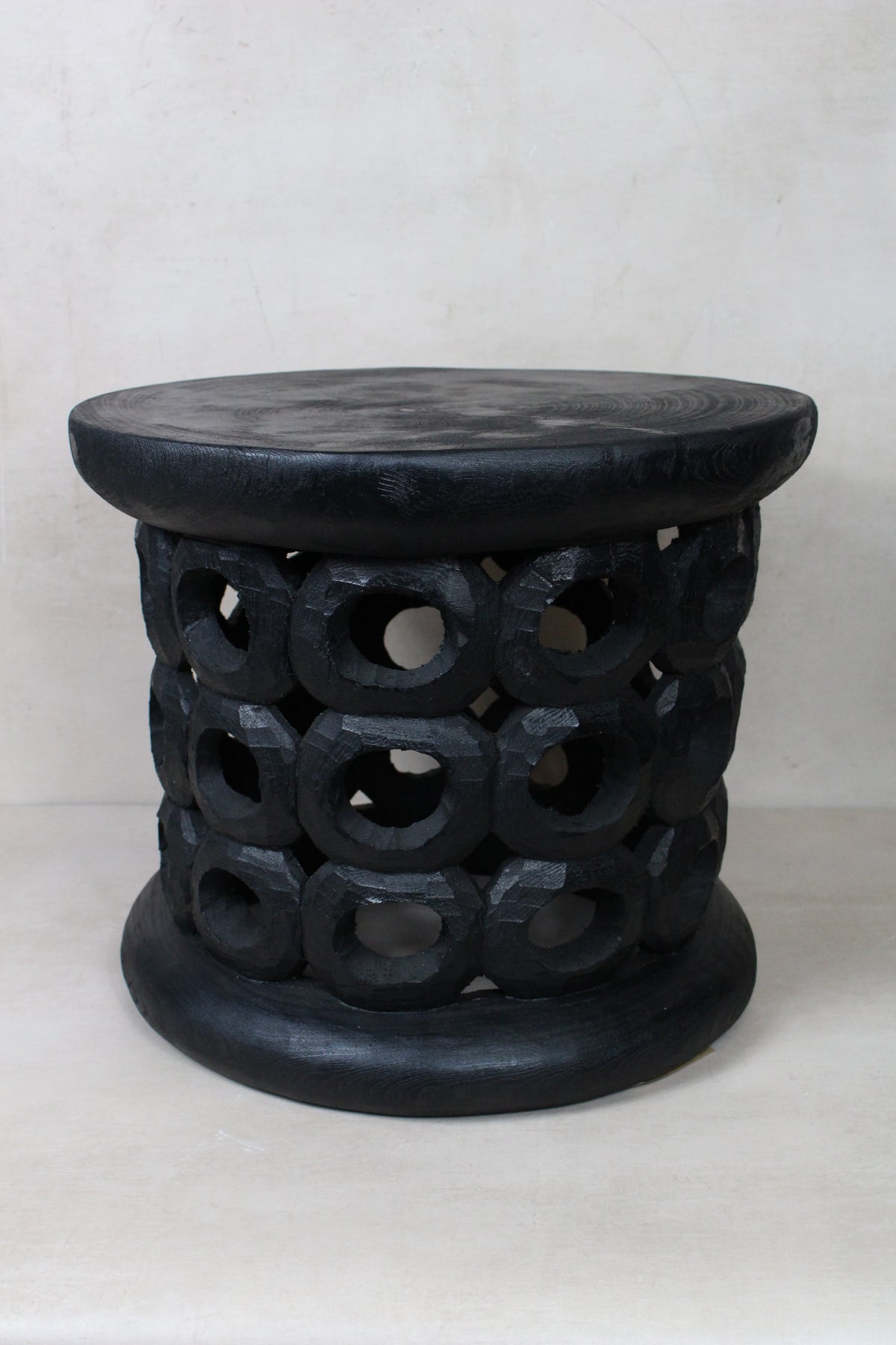Donut Bamileke Table - Black - 137.1