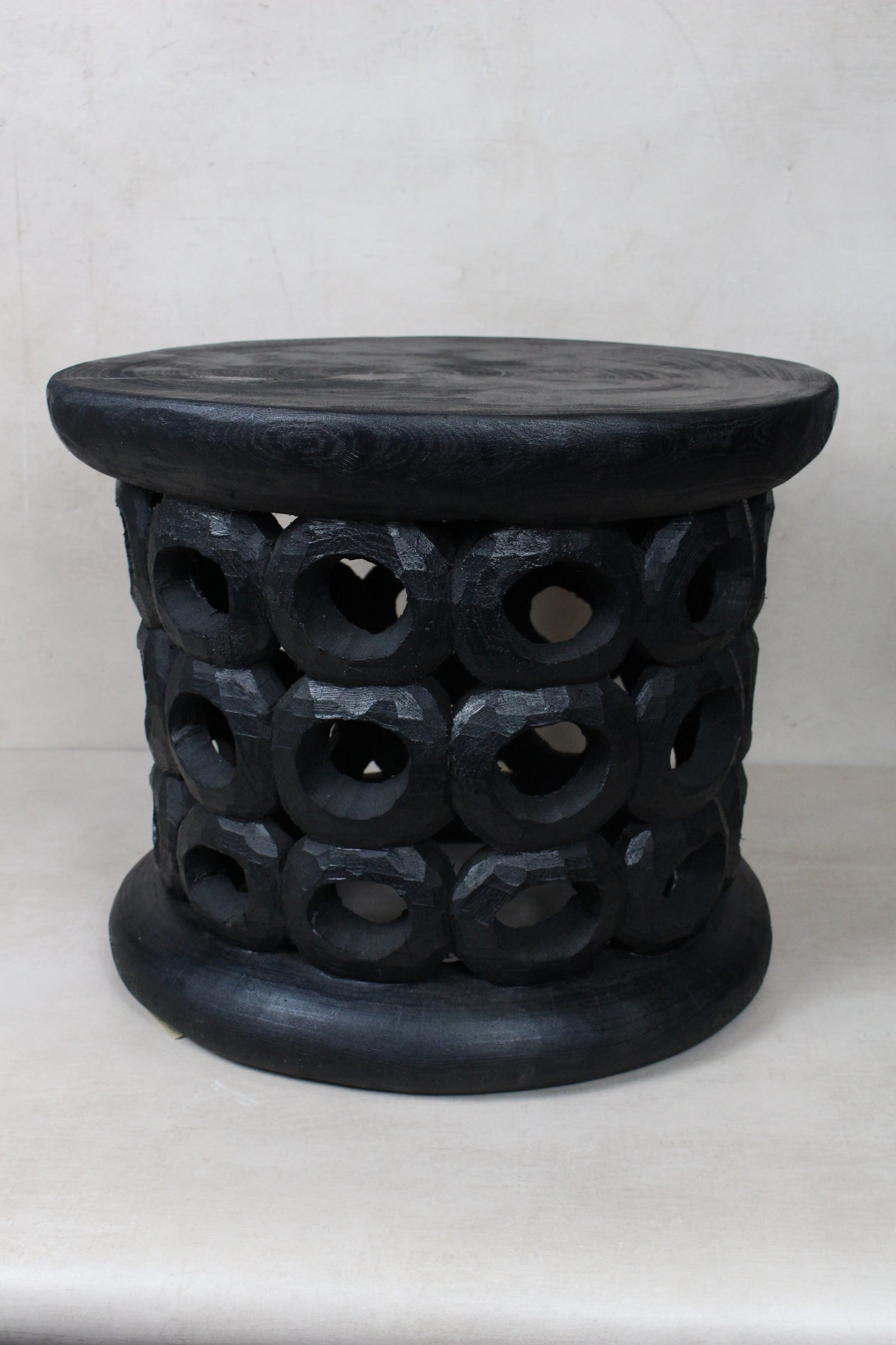 Donut Bamileke Table - Black - 137.4