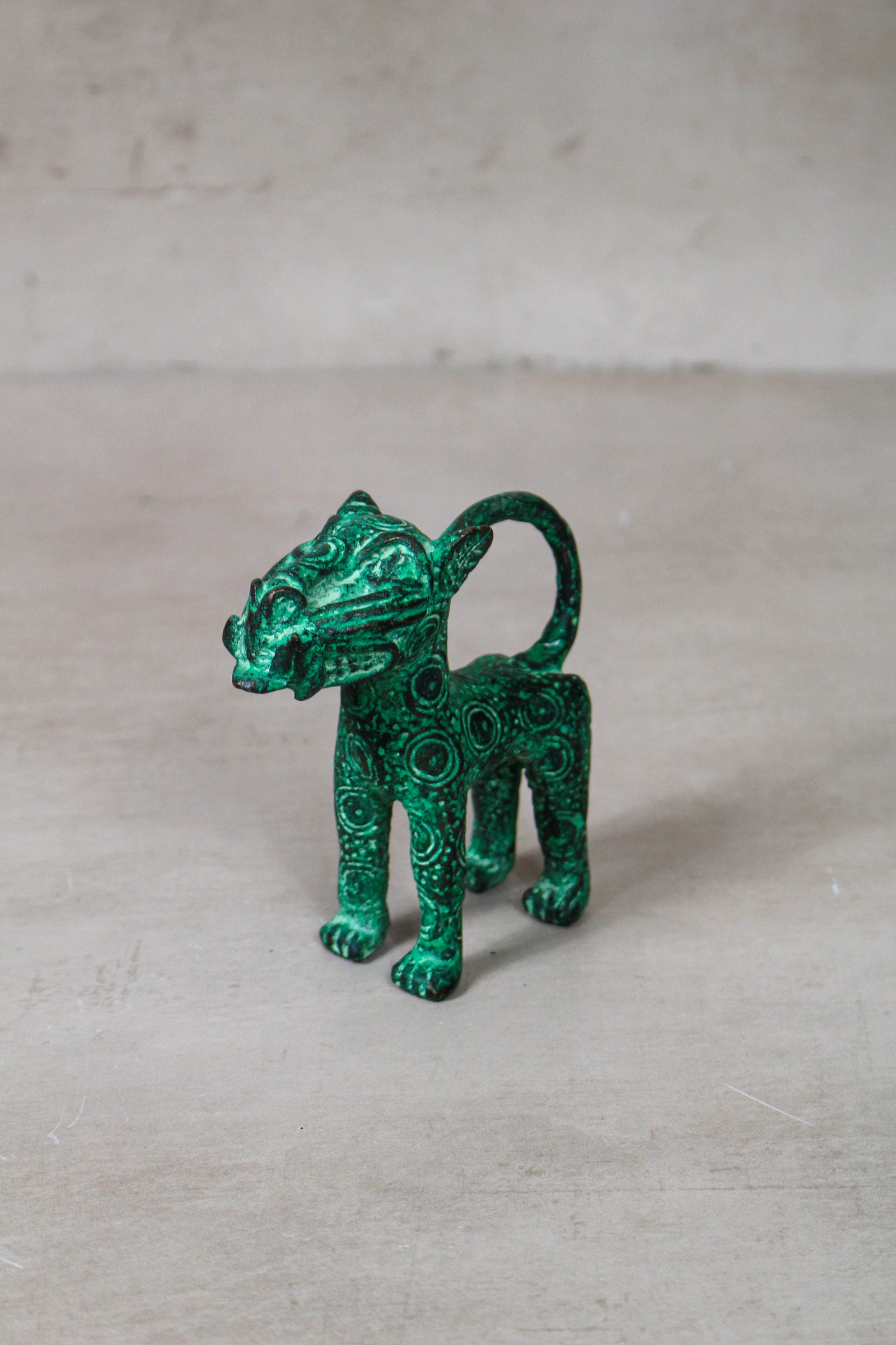 Benin Leopard sculpture - Bronze 56.20