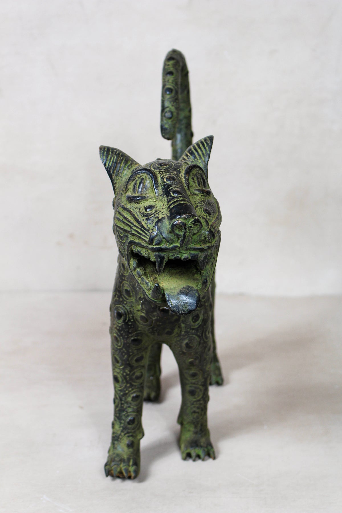 Benin Leopard sculpture - Bronze Large 107.1