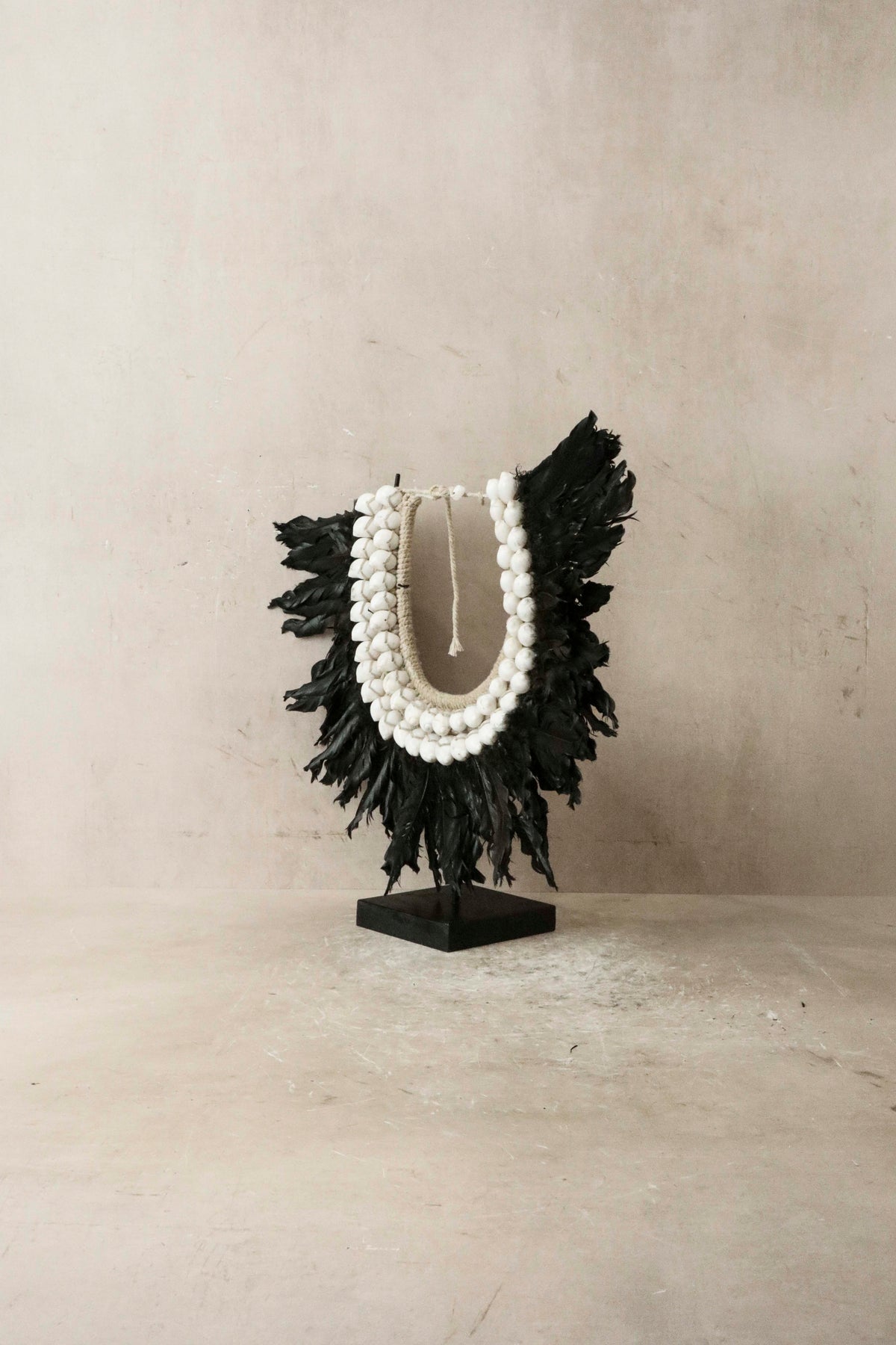 Handmade Feather & Shell necklace - 22.1