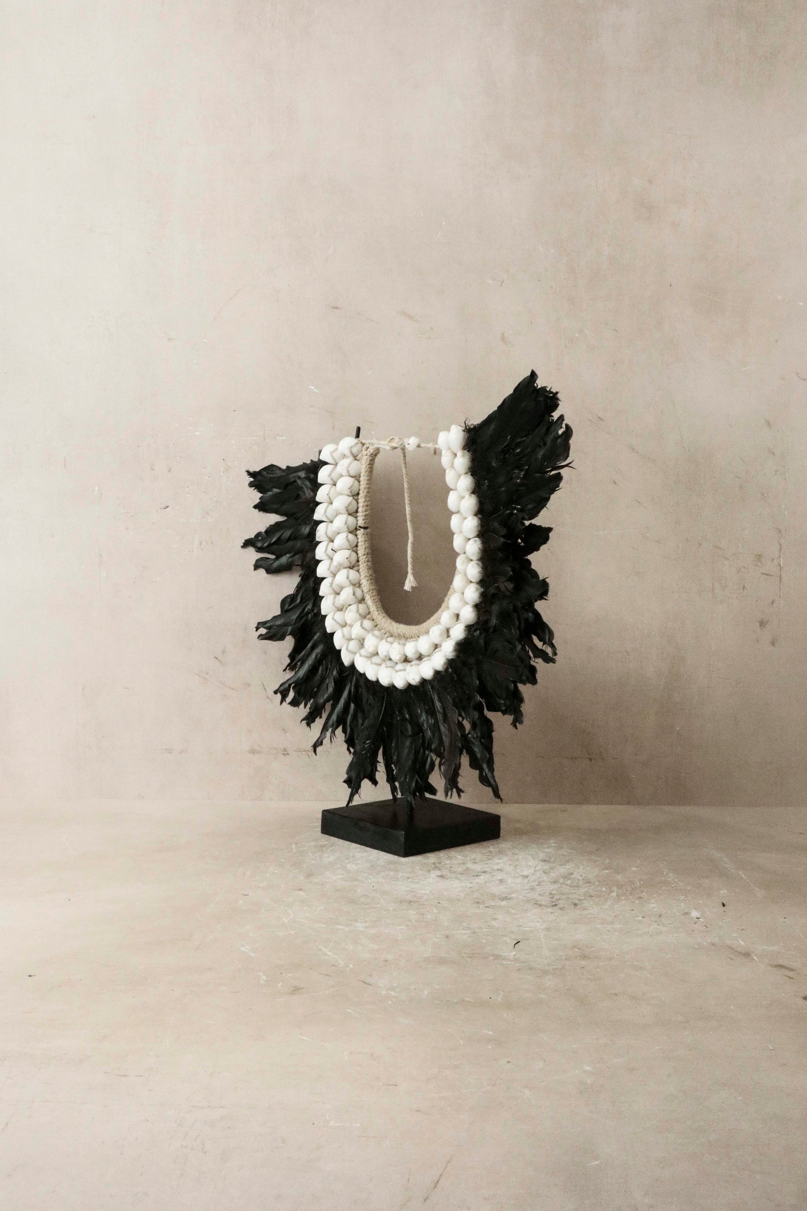 Handmade Feather & Shell necklace - 22.1
