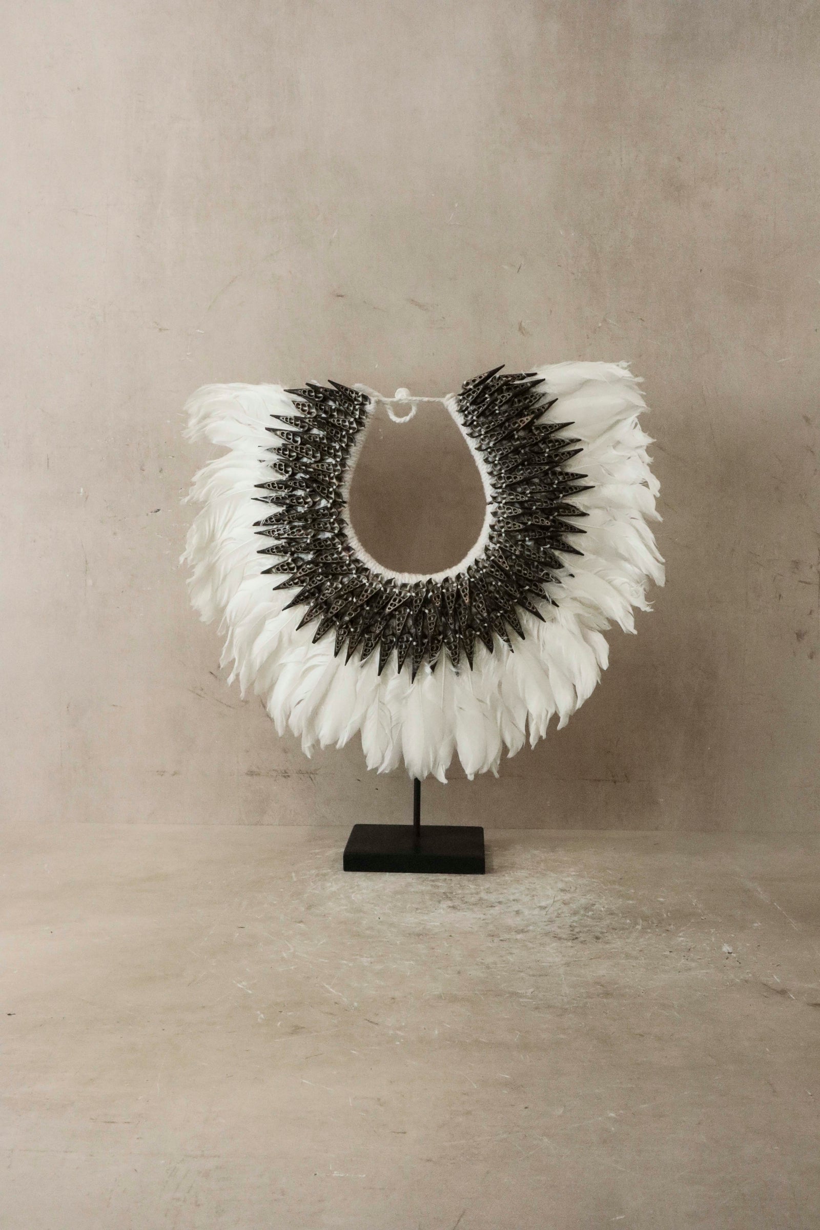 Handmade Feathers and Shell necklace - 22.3