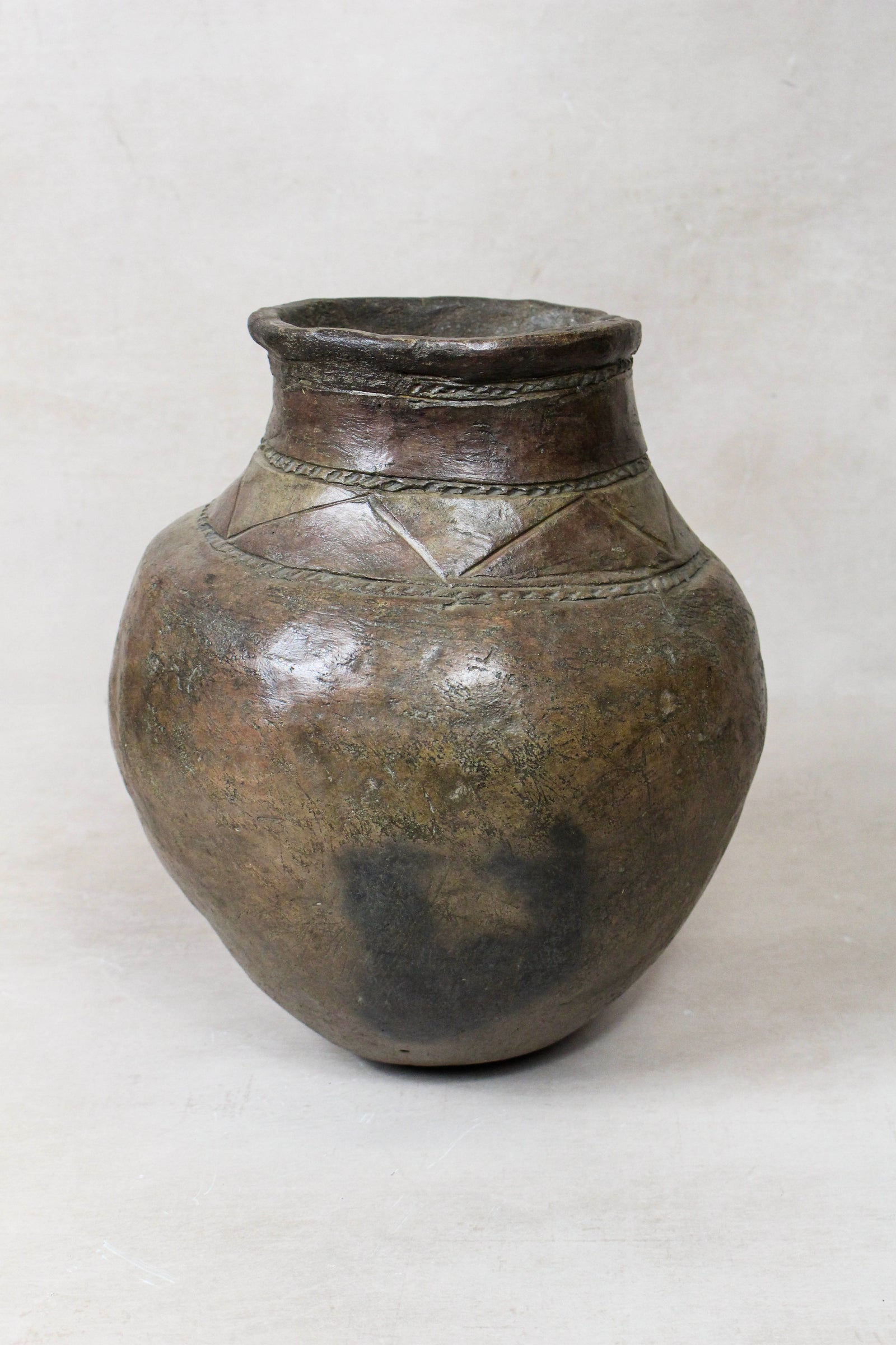 Vintage hand-coiled Lozi terracotta pot from Zambia