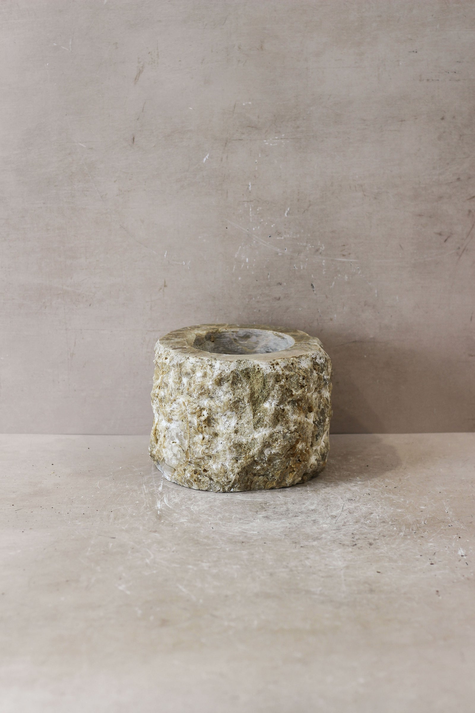 Rough Cut Onyx Candleholder XL 14.3