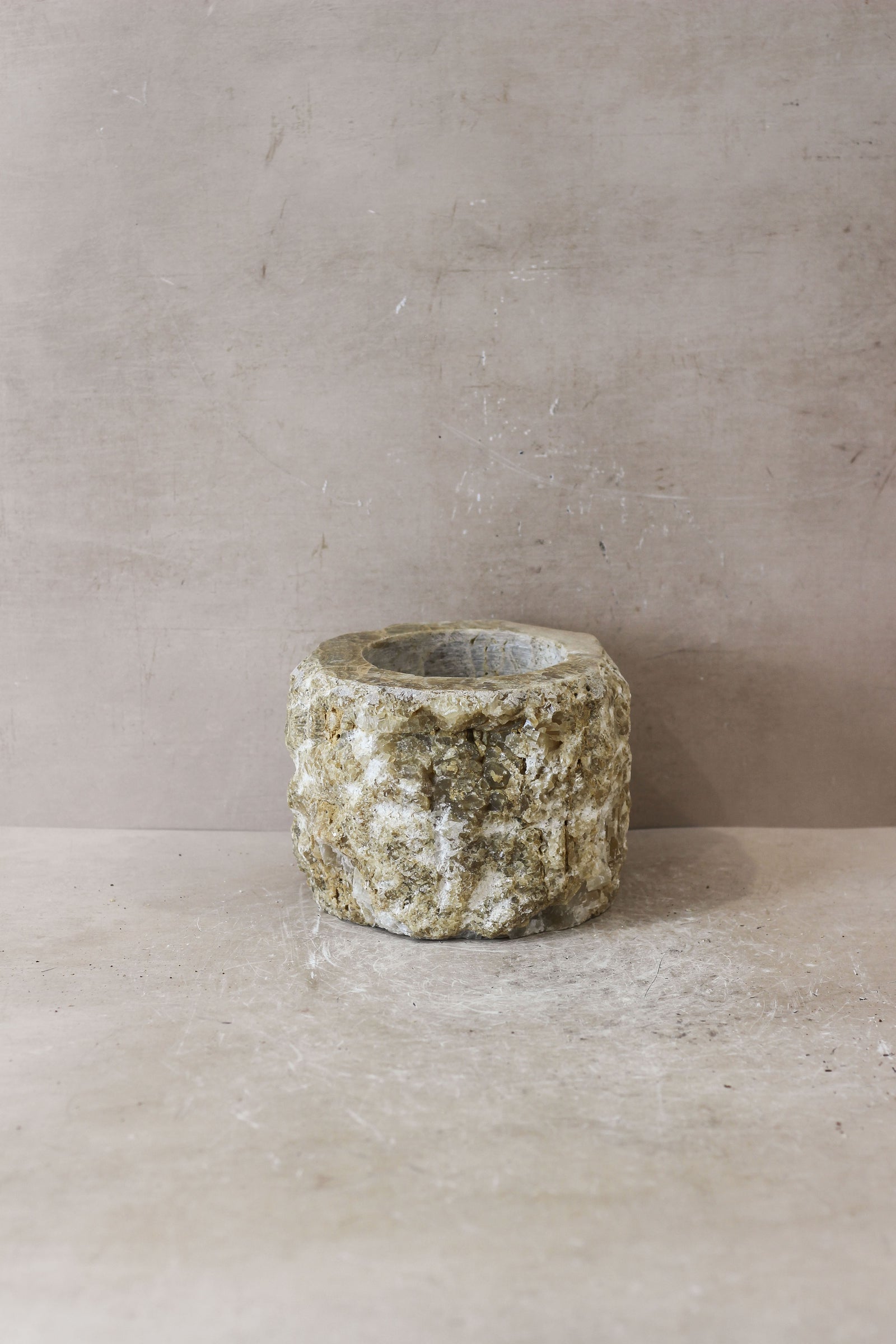 Rough Cut Onyx Candleholder XL 14.3